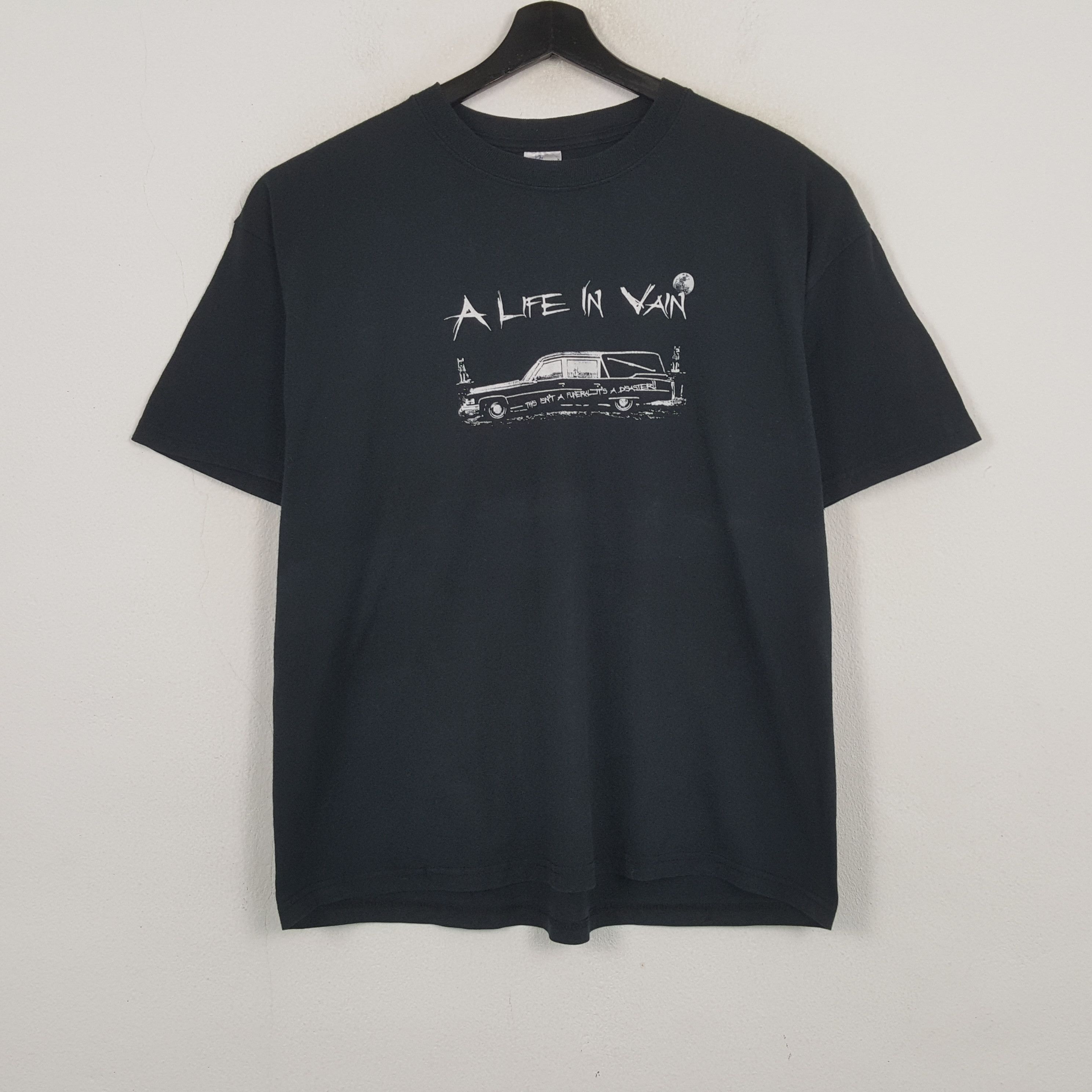 Vintage A Life In Van Band Tshirt RR15 Size US L / EU 52-54 / 3 - 1 Thumbnail