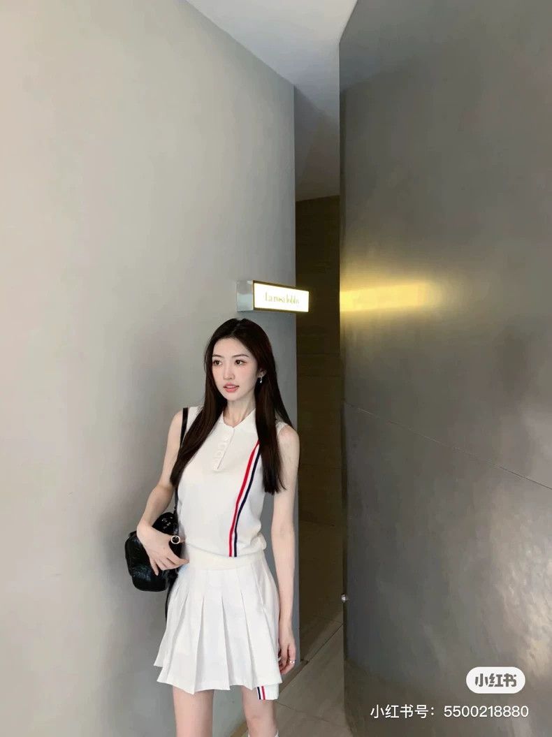 Thom Browne Thom browne Size OS Pleated skirt 2503-Nextarrow Size 26" / US 2 / IT 38 - 8 Thumbnail
