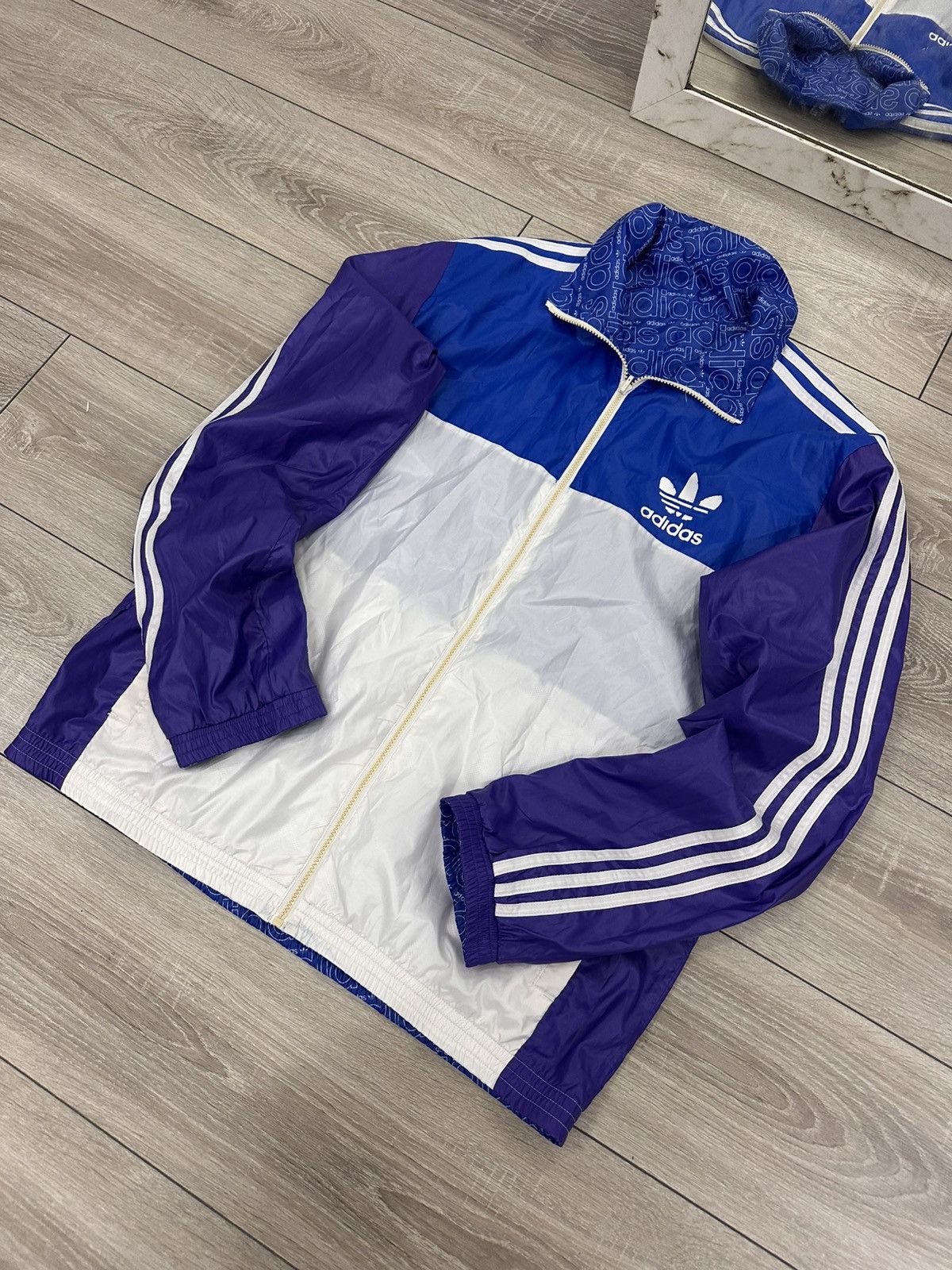 Adidas Adidas Nylon Stripped Track Jacket Windbreaker 2 in 1 Size US L / EU 52-54 / 3 - 7 Thumbnail