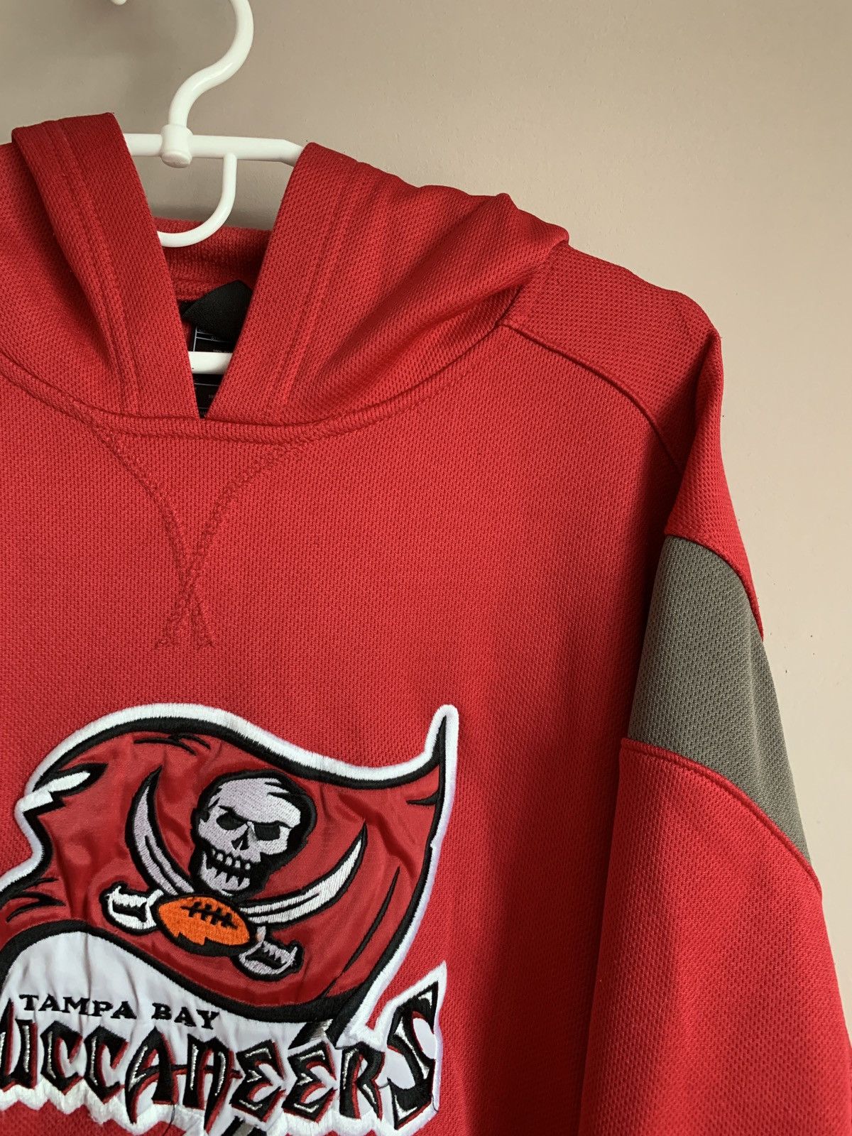 Reebok Tampa Bay Buccaneers NFL Hoodie Jacket Reebok Medium Size US M / EU 48-50 / 2 - 4 Thumbnail