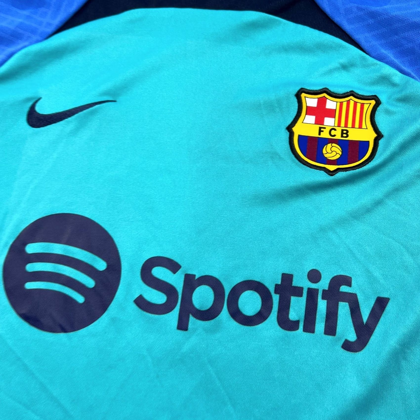 Nike Nike Barcelona Training Football Jersey Mens M Football Shirt Multicolor 2022-2023 Athletic Quick Dry Moisture Wicking Jerseys Size US M / EU 48-50 / 2 - 3 Thumbnail