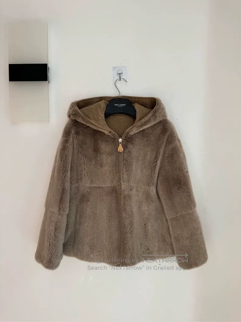 Hermes Hermes Khaki double-sided fur coat Size XS / US 0-2 / IT 36-38 - 1 Thumbnail