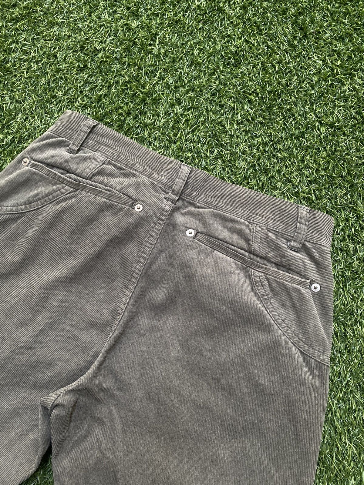 CABANE de ZUCCa × Issey Miyake × Zucca Vintage Zucca Issey Miyake Corduroy Pants Size US 30 / EU 46 - 5 Thumbnail