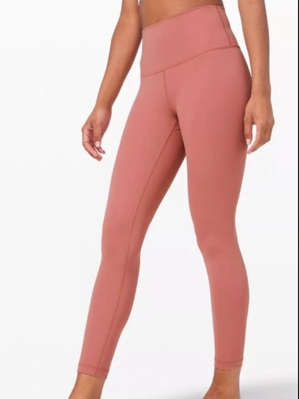 Lululemon Lululemon High Waisted Wunder Train 28” Leggings - Sz 2 Size 26" / US 2 / IT 38 - 1 Thumbnail