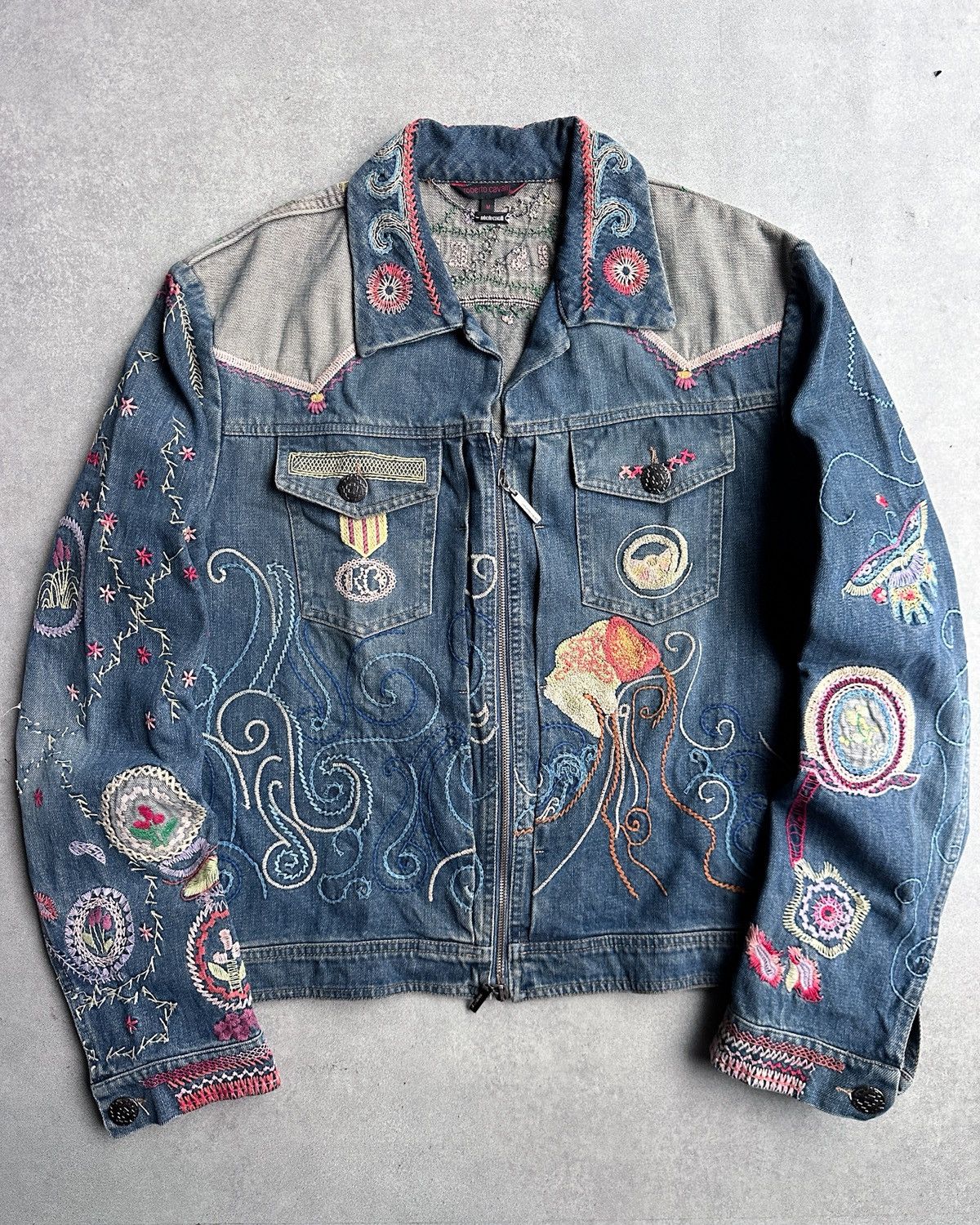 Roberto Cavalli Fw2000 Roberto Cavalli “Love is enough” Embroiderey Denim Size US M / EU 48-50 / 2 - 1 Thumbnail