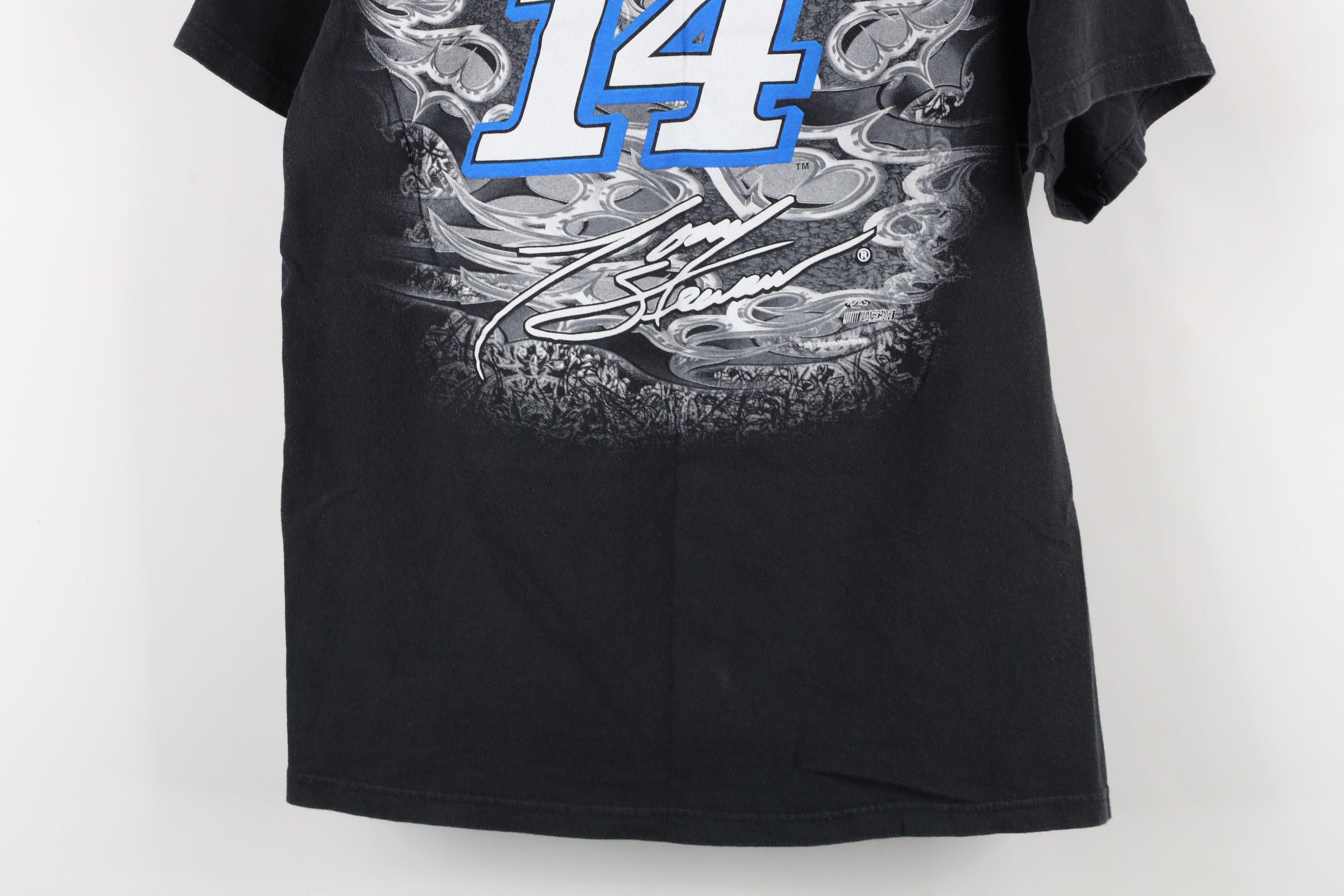 Vintage Vintage Y2K NASCAR Tony Stewart Racing Print T-Shirt Black Size US M / EU 48-50 / 2 - 12 Thumbnail
