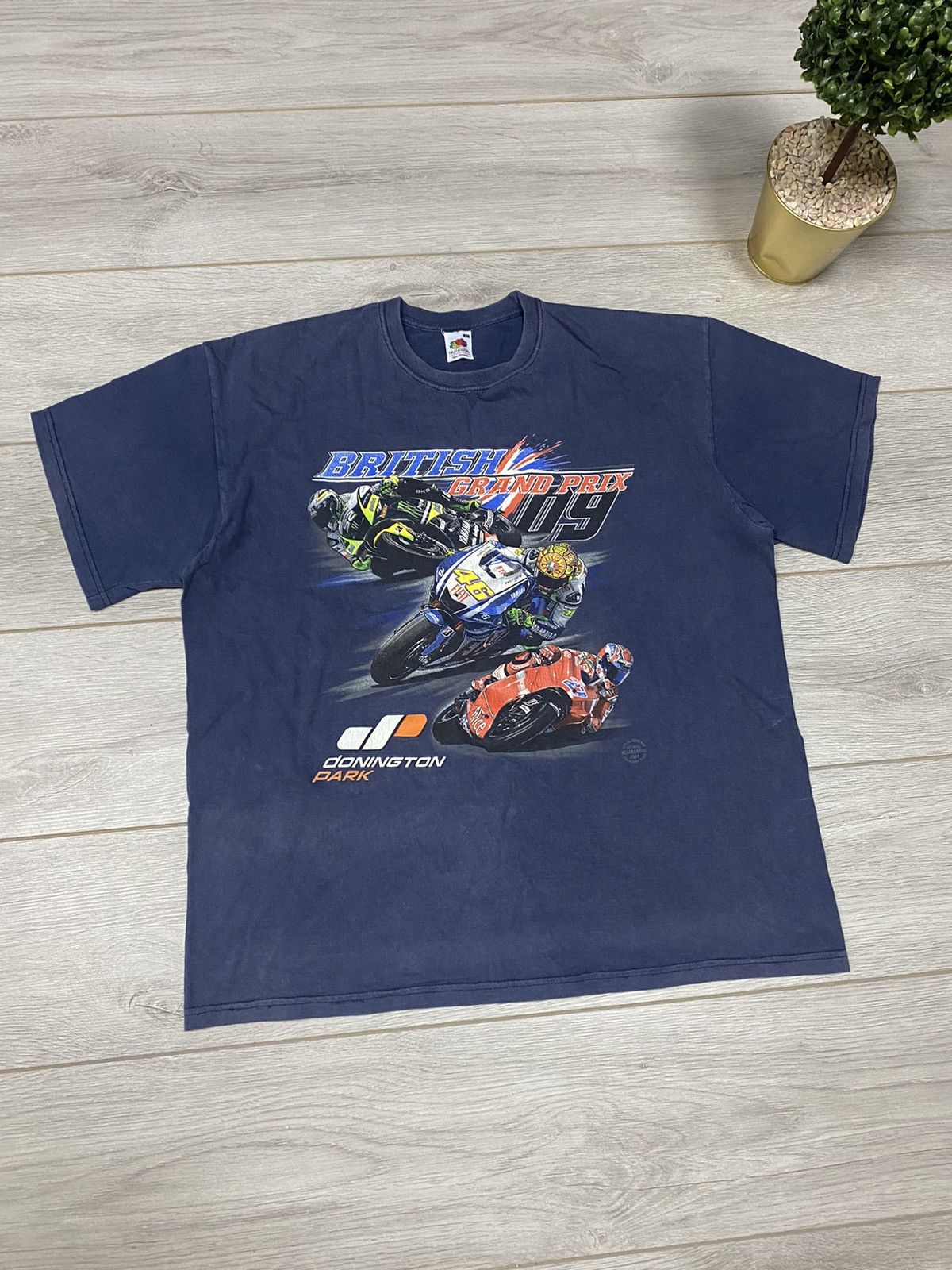 Vintage British Grant Prix vintage graphic t-shirt Size US XL / EU 56 / 4 - 6 Thumbnail