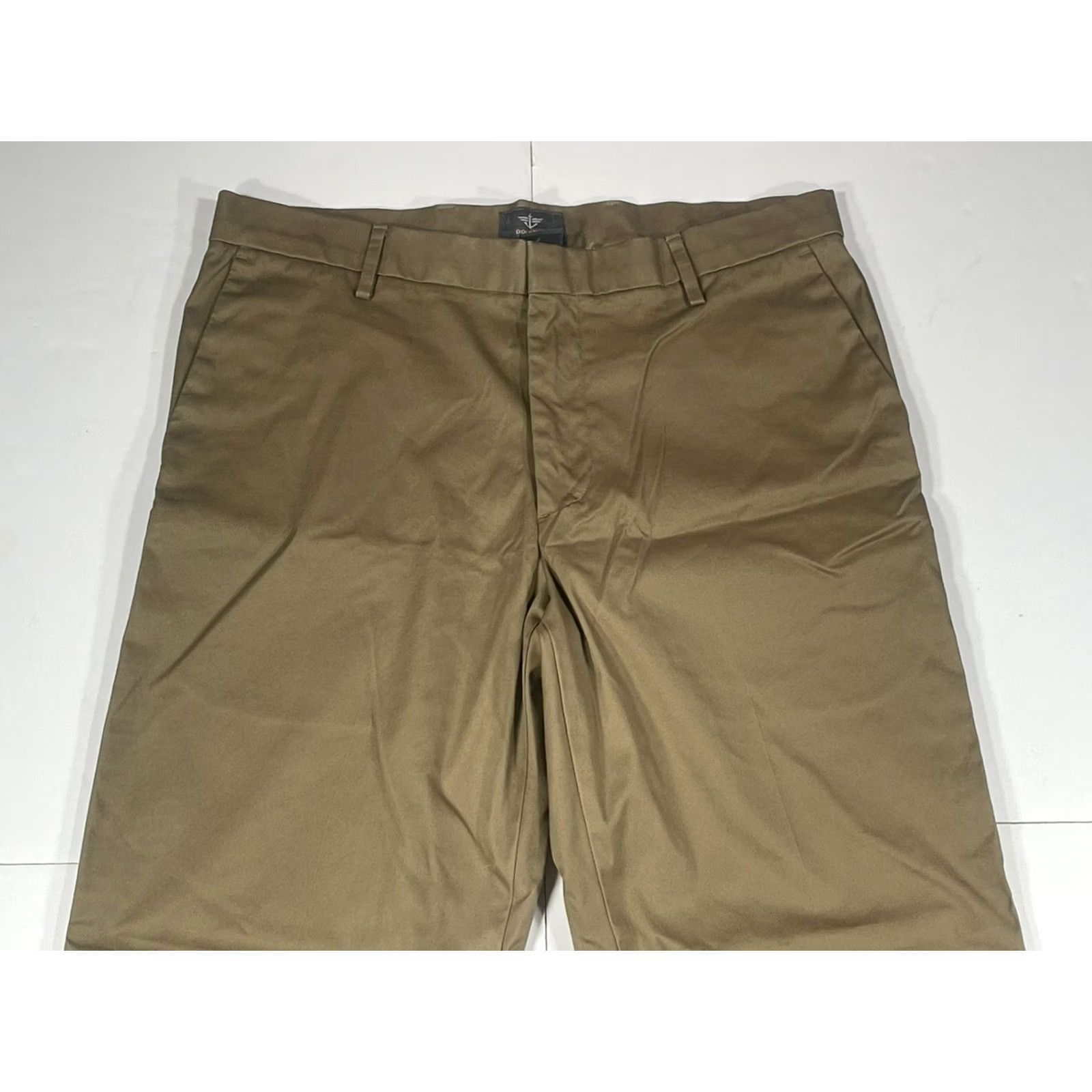 Dockers VINTAGE Dockers D3 Classic Fit Men’s Beige Iron Free Khaki Chino Pants 36W 32L Size US 36 / EU 52 - 2 Thumbnail