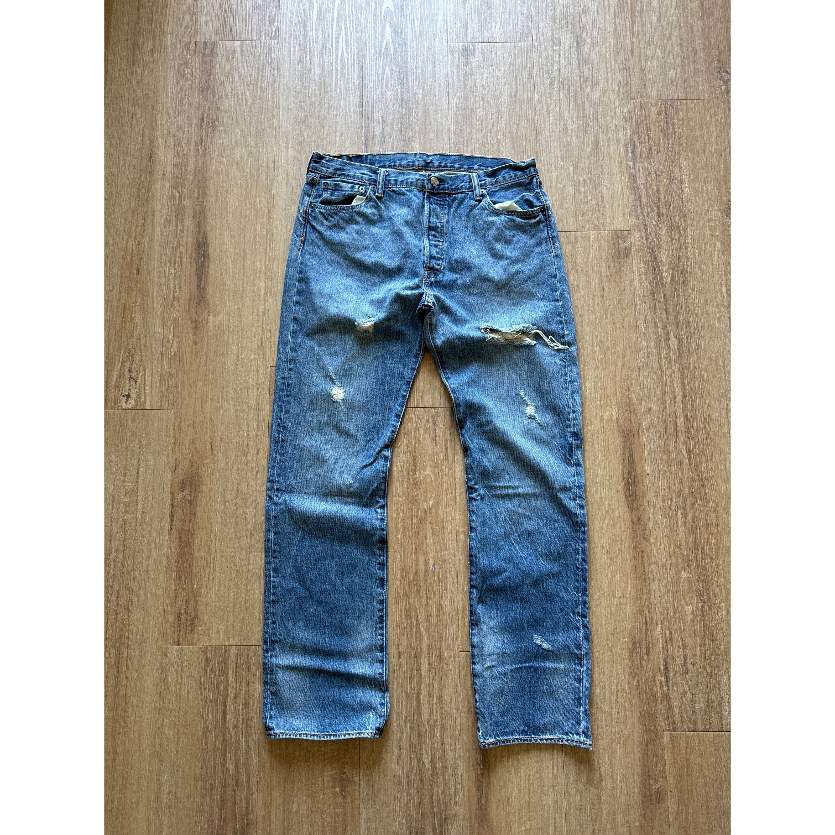 Levi's Levi’s Blue Denim Distressed Jeans Size US 36 / EU 52 - 3 Thumbnail