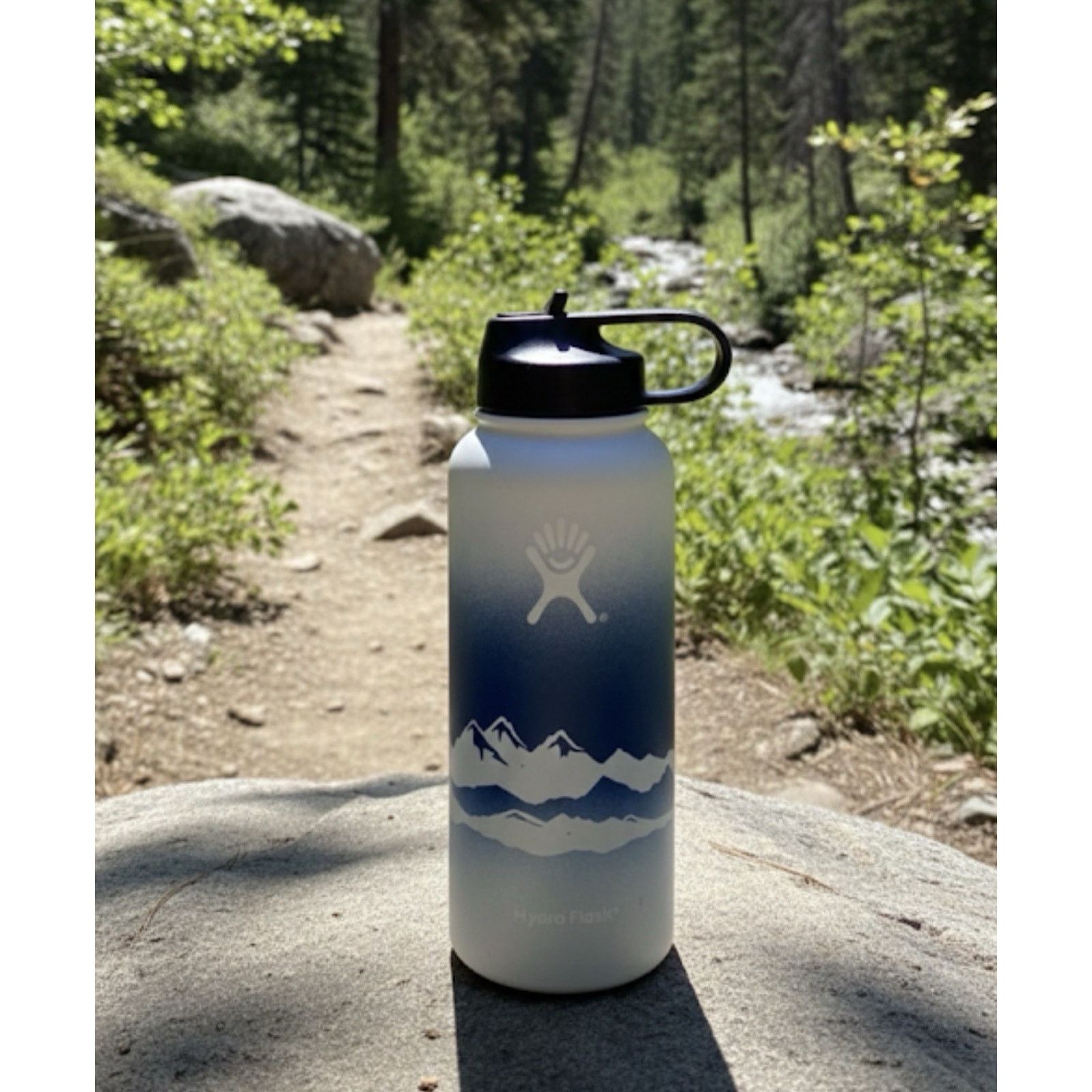Other Hydro Flask 32 Oz Water Bottle Mountain Design, Stainless Size ONE SIZE - 1 Thumbnail