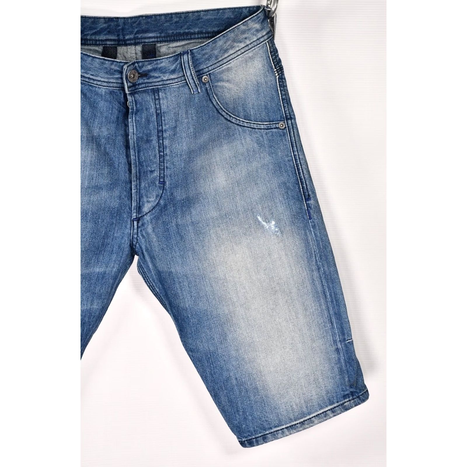 Diesel Diesel Kroshort Denim Men's Blue Shorts 30 Casual Denim short 5-Pocket Design, Cotton, Blue, Regular Mens Size US 30 / EU 46 - 4 Thumbnail