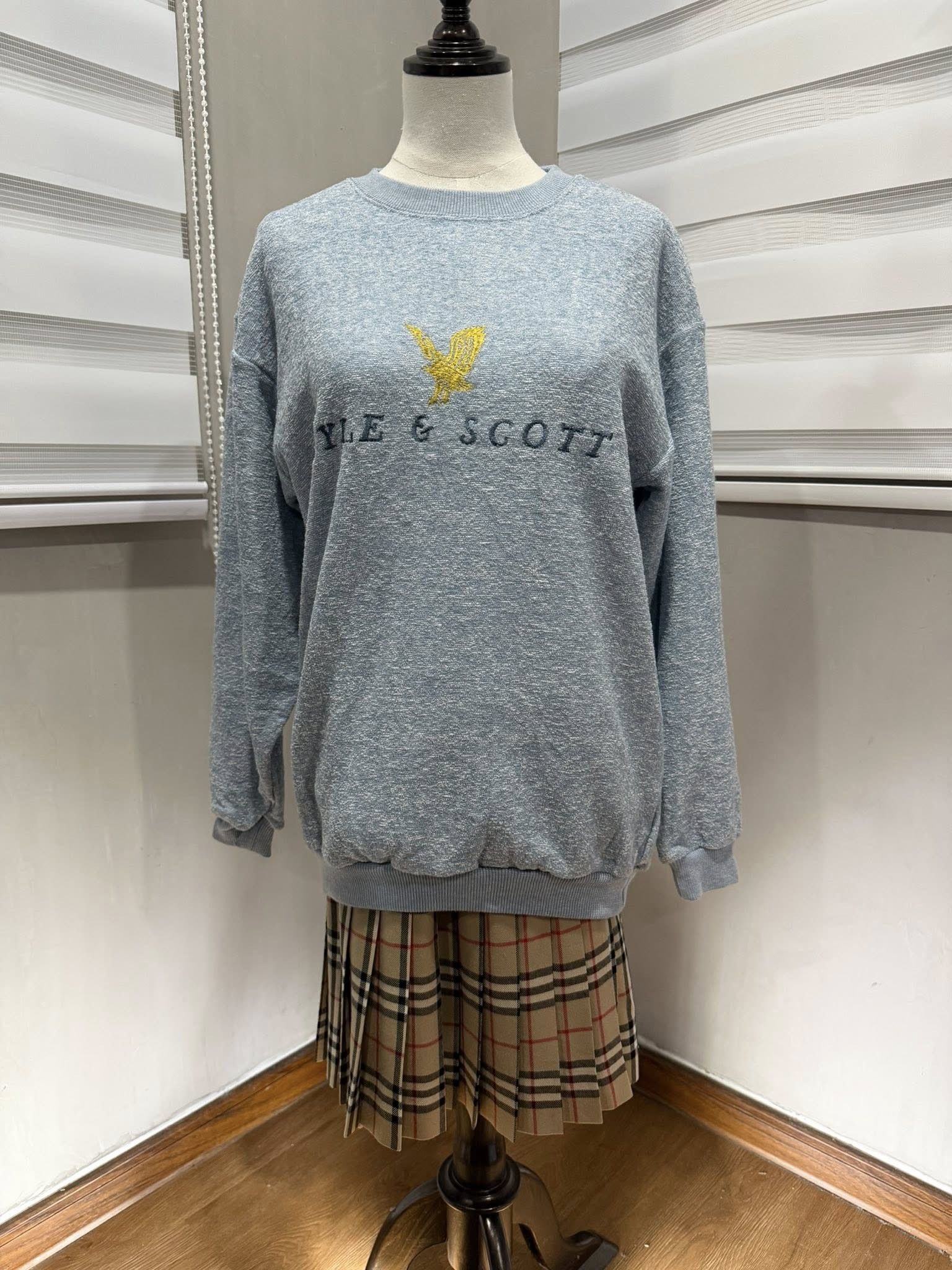 Lyle & Scott LYLE & SCOTT sweatshirt big logo S 2256 Size US S / EU 44-46 / 1 - 1 Thumbnail