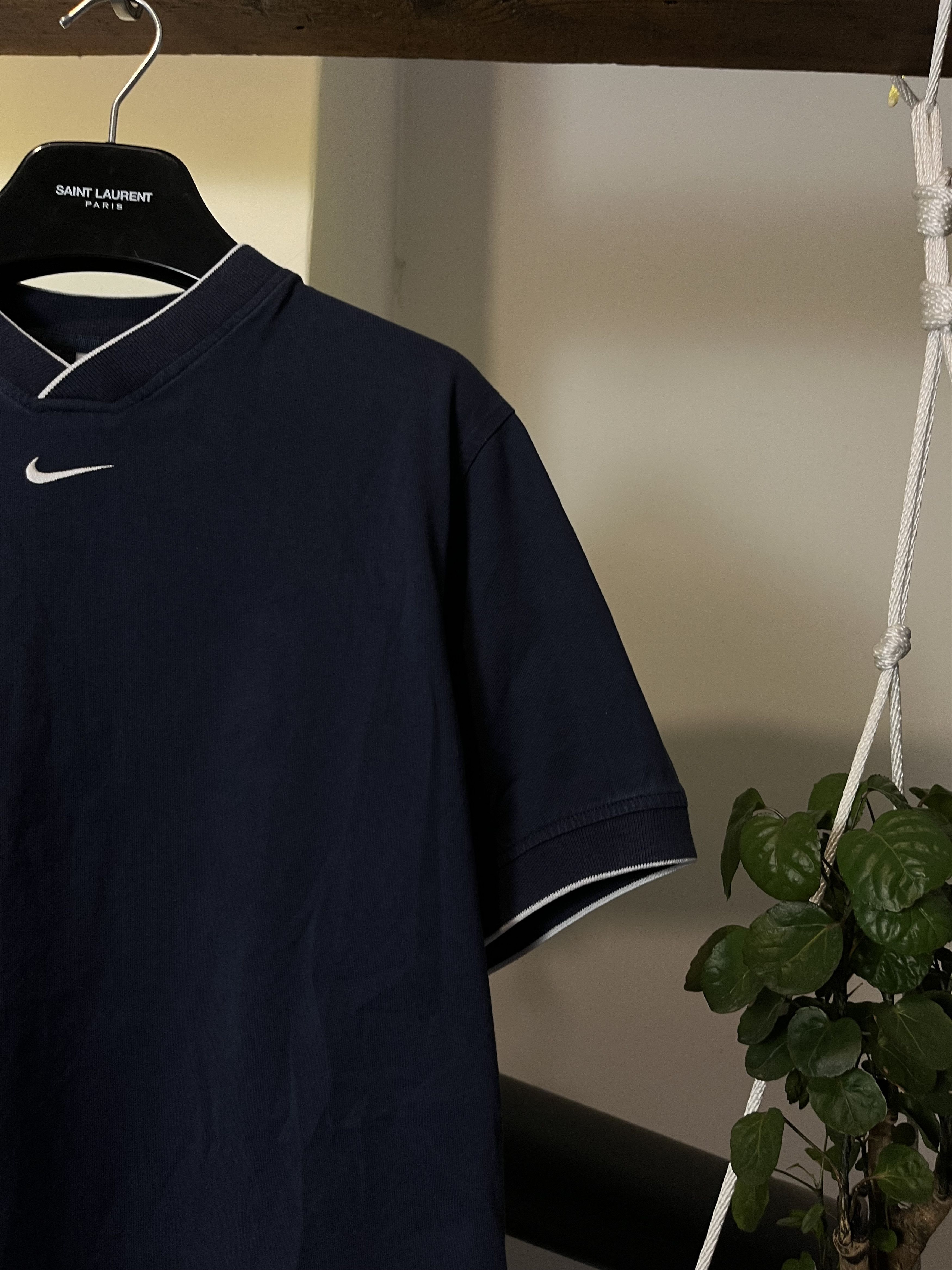 Nike × Vintage Vintage 90s y2k Nike Central Logo T Shirt Size US S / EU 44-46 / 1 - 3 Thumbnail