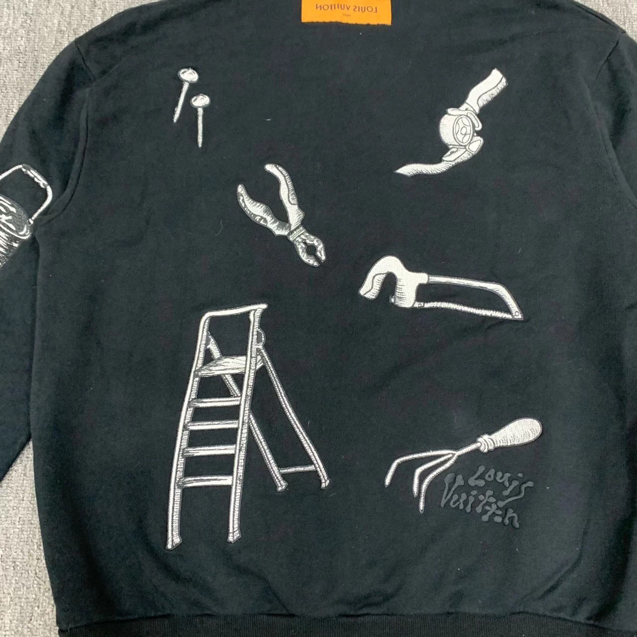 Louis Vuitton LV Black Tool Embroidery Hoodie/XLNew/YA1028/Flash Sale Size XL / US 12-14 / IT 48-50 - 3 Thumbnail