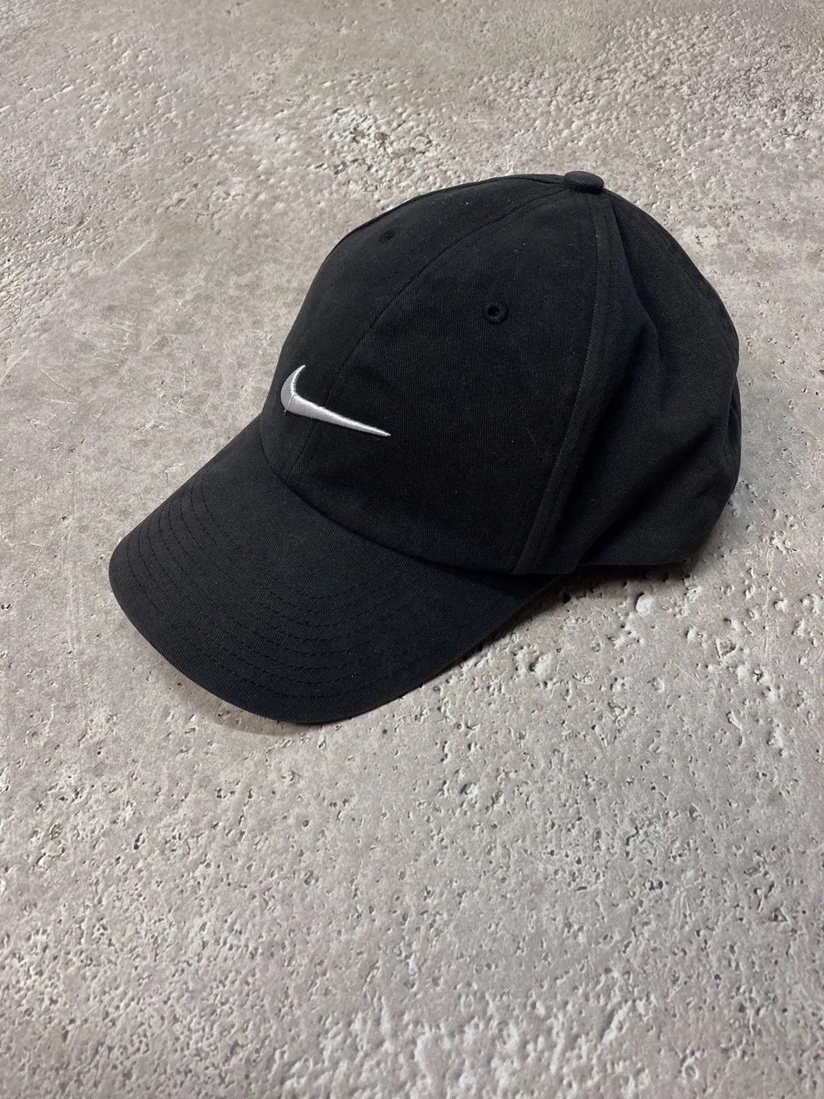 Nike Video y2k Nike swoosh rare cotton cap black washed Size ONE SIZE - 2 Thumbnail