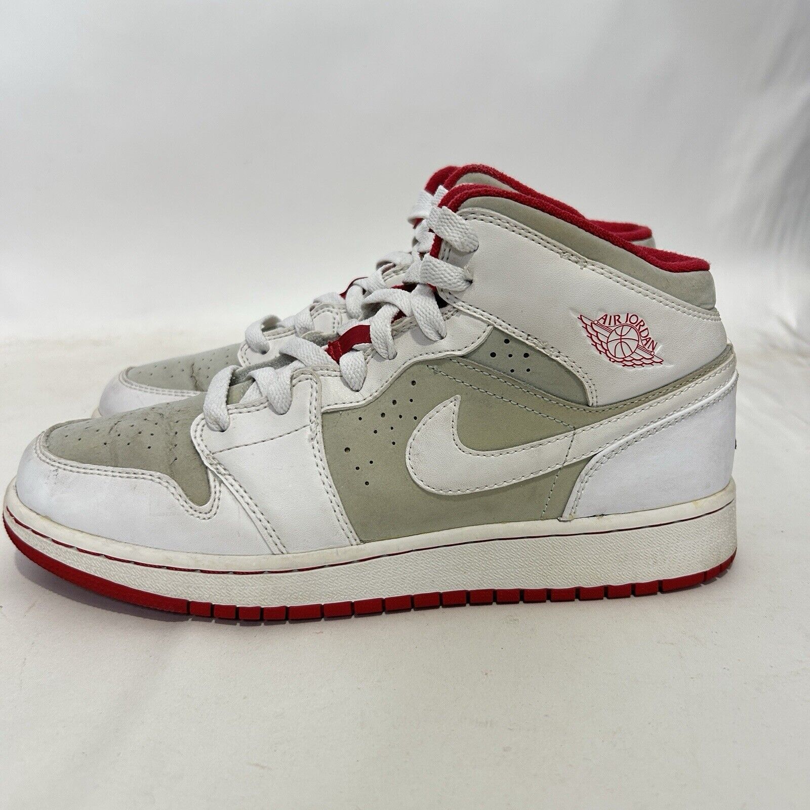 Nike Nike Air Jordan 1 Retro Mid GS “Hare” 2009 Size US 8.5 / IT 38.5 - 6 Thumbnail