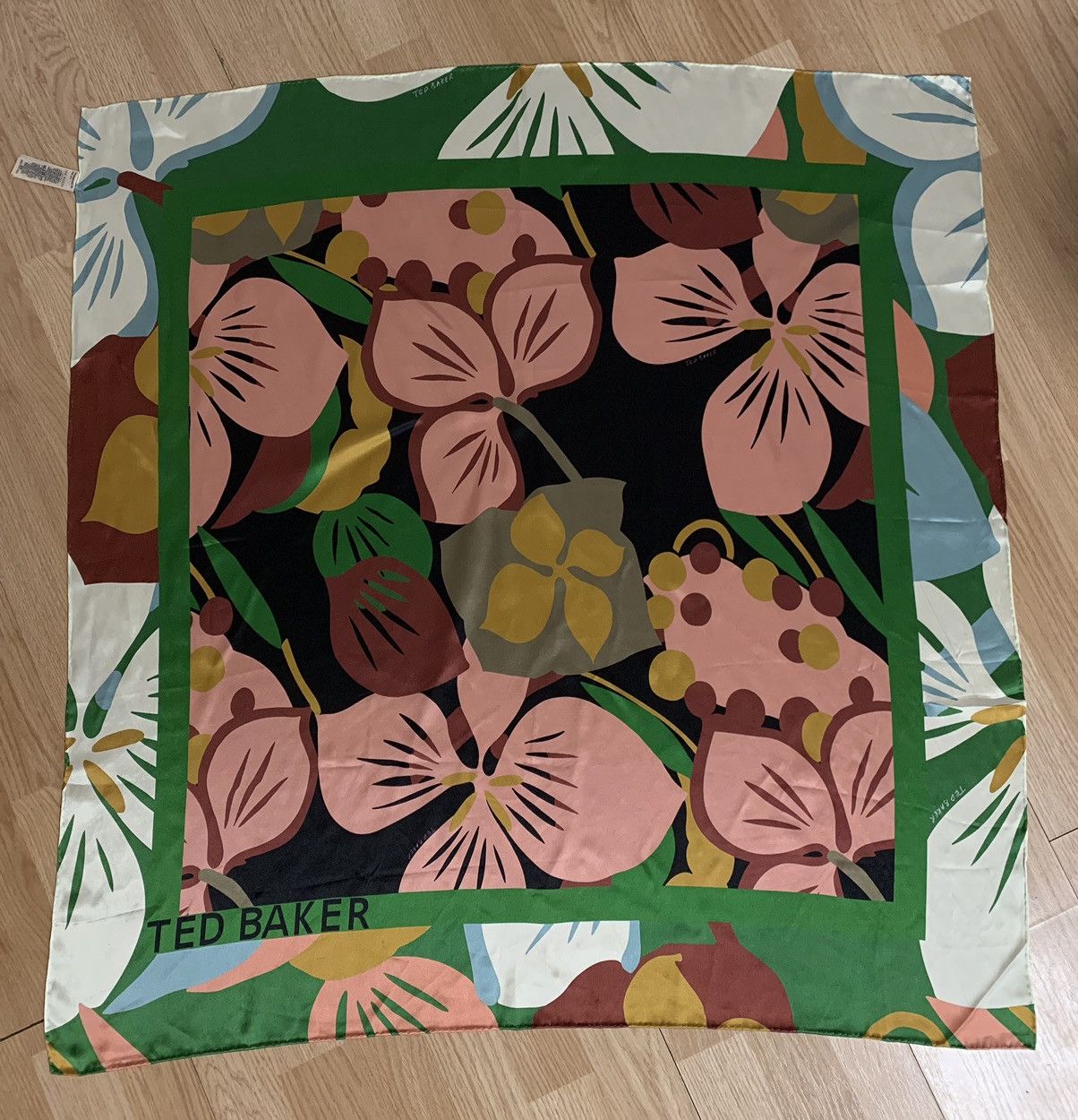 Ted Baker Ted baker flower silk flower Size ONE SIZE - 1 Thumbnail