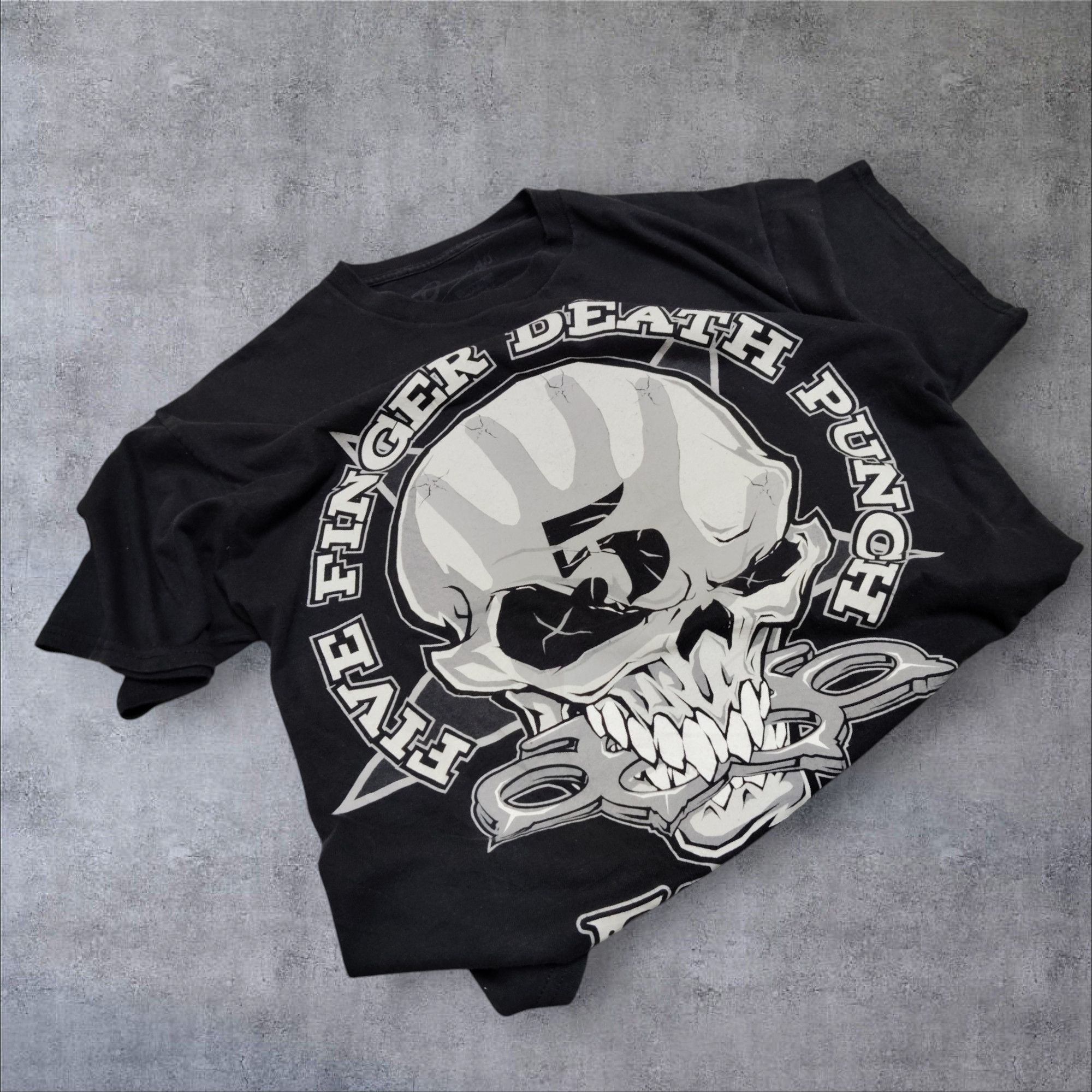 Band Tees FIVE FINGER DEATH PUNCH T-SHIRT Size US L / EU 52-54 / 3 - 1 Thumbnail