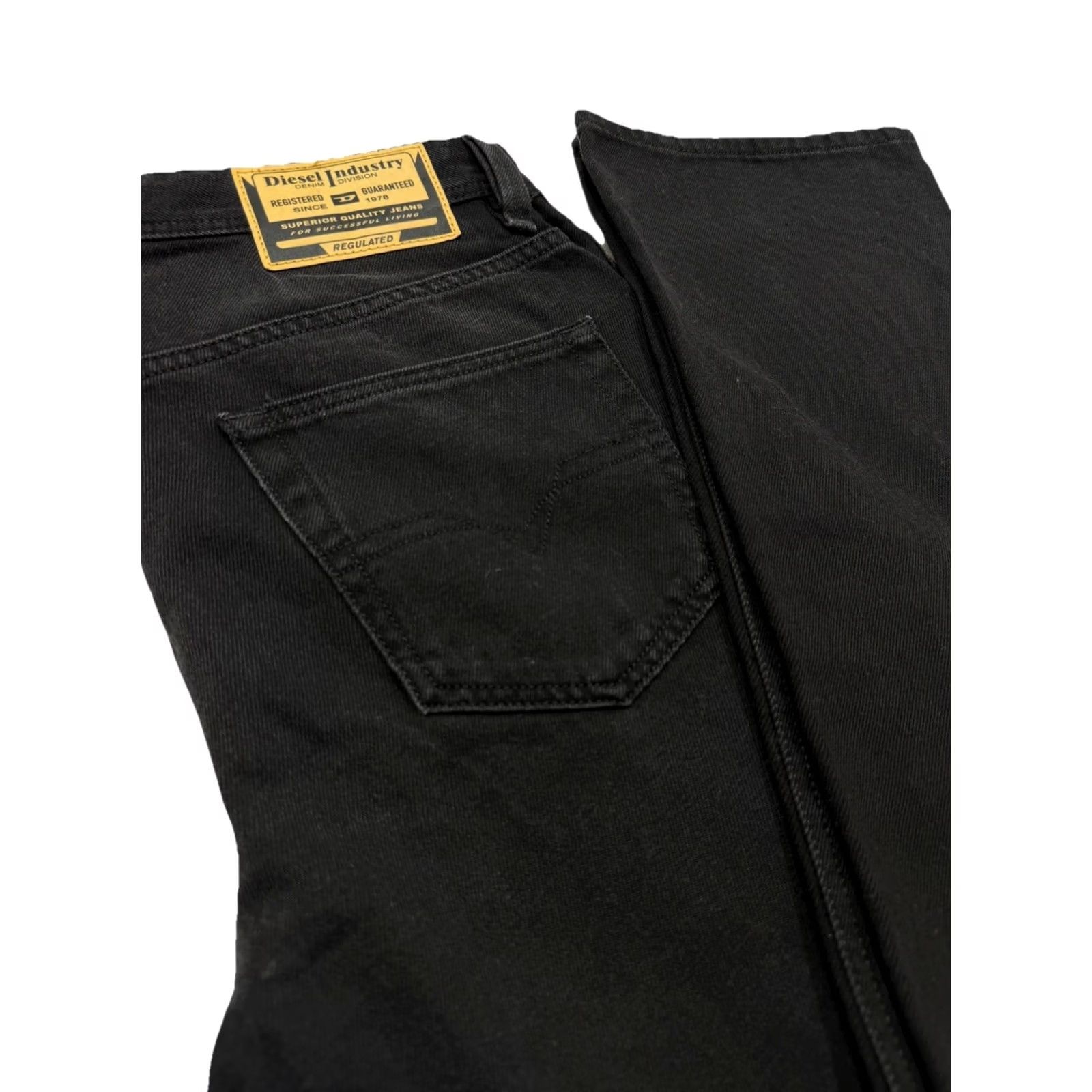 Diesel Diesel Markee Men’s Black Straight Fit Jeans 33 Regular Inseam 32 Size US 33 - 3 Thumbnail