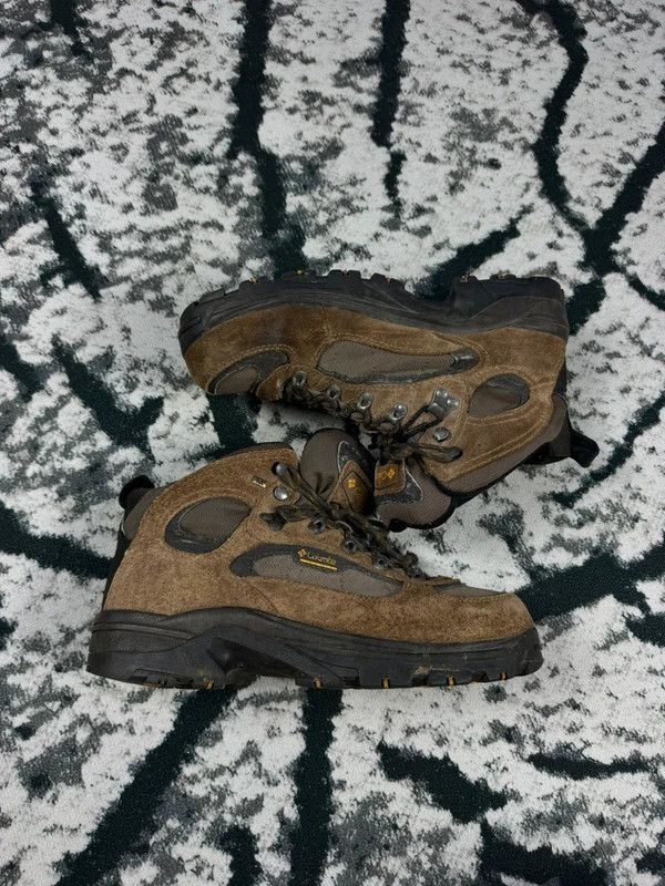Columbia Hilltop goretex outdoor gorpcore trekking shoes brown 41 Size US 8 / EU 41 - 2 Thumbnail