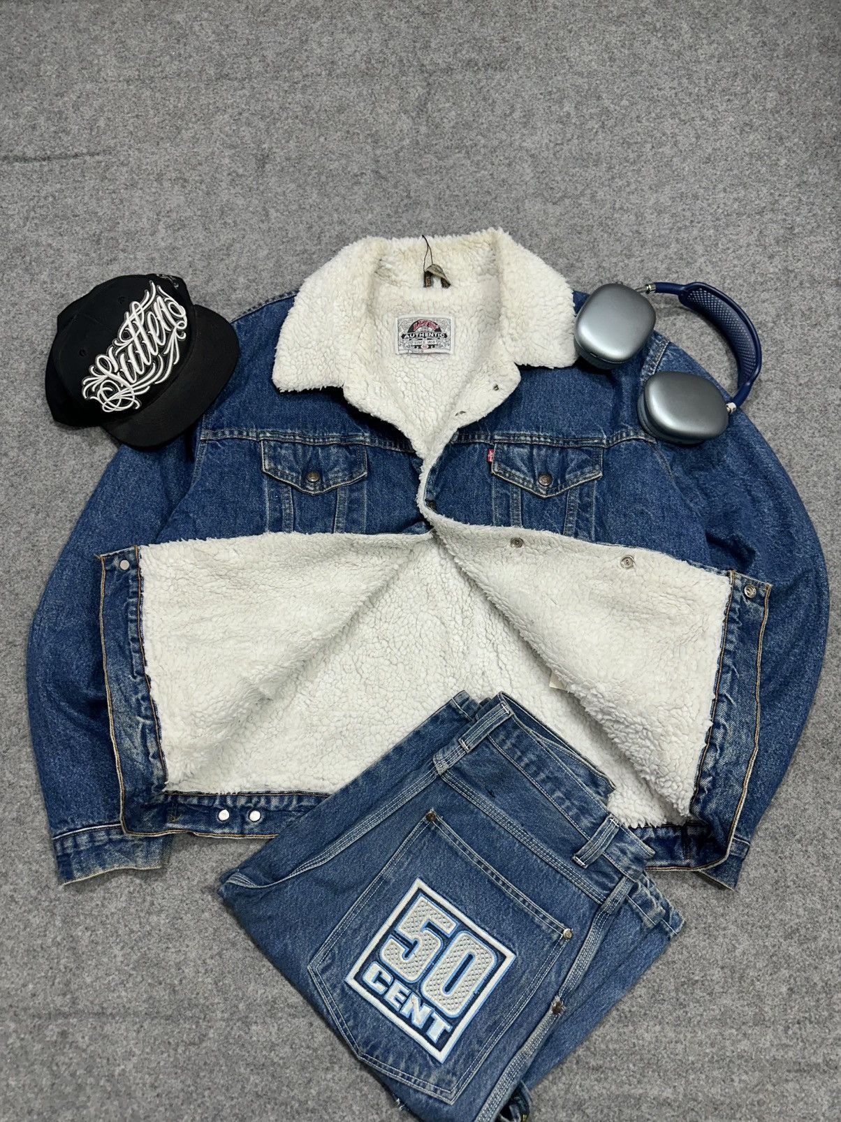 Levi's Vintage Clothing Crazy Vintage 1990’s Levis Denim Jacket (Made in USA🇺🇸) Size US XL / EU 56 / 4 - 7 Thumbnail