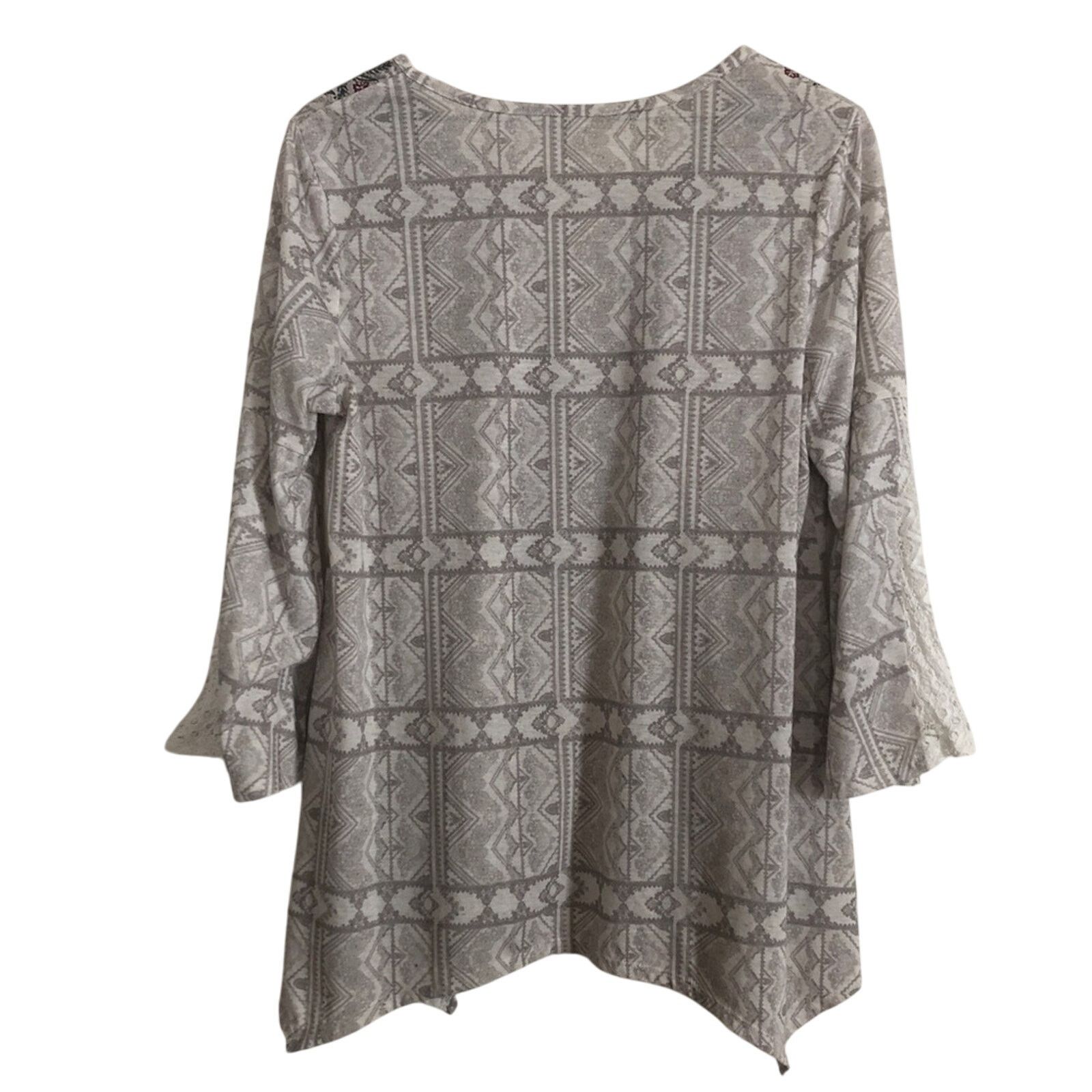 Other Cato Gray Draped Hem Floral Lace Geometric Blouse Top Size L / US 10 / IT 46 - 2 Thumbnail