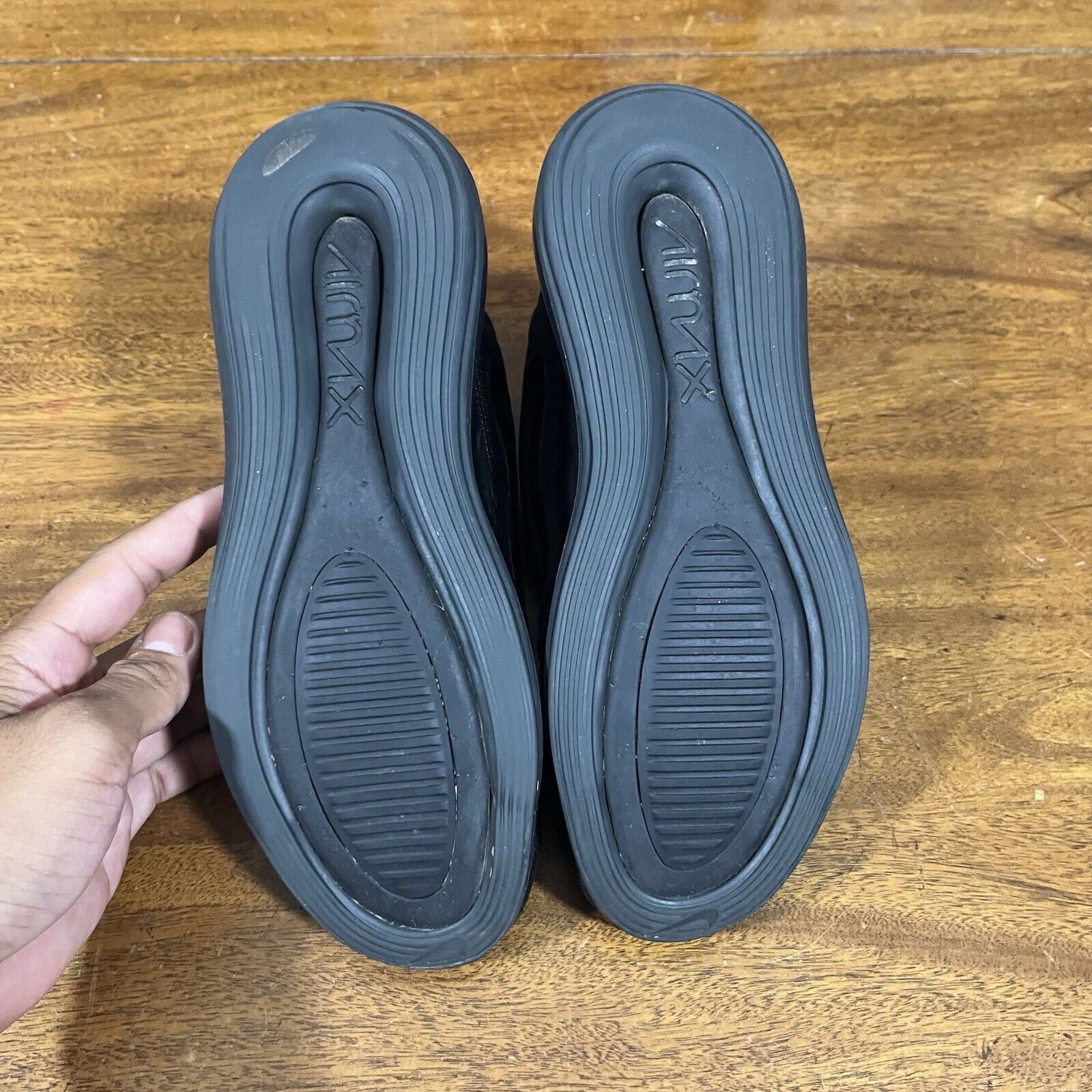 Nike SIZE 5.5 Womens- Air Max 720 Triple Black, aq3196-006 Size US 5.5 / IT 35.5 - 6 Thumbnail