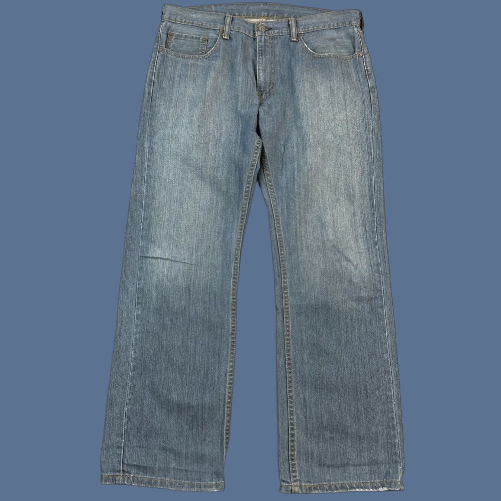 Levi's VINTAGE Levi's 559 Jeans Mens 36x31 Blue Denim Relaxed Straight 90s Y2K USA Solid Pattern Size US 36 / EU 52 - 1 Thumbnail