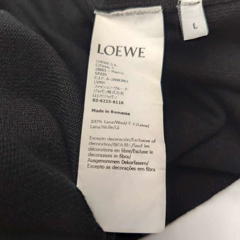 Loewe LOEWE Wool solid color single row V neck knit shirt Size L / US 10 / IT 46 - 6 Thumbnail