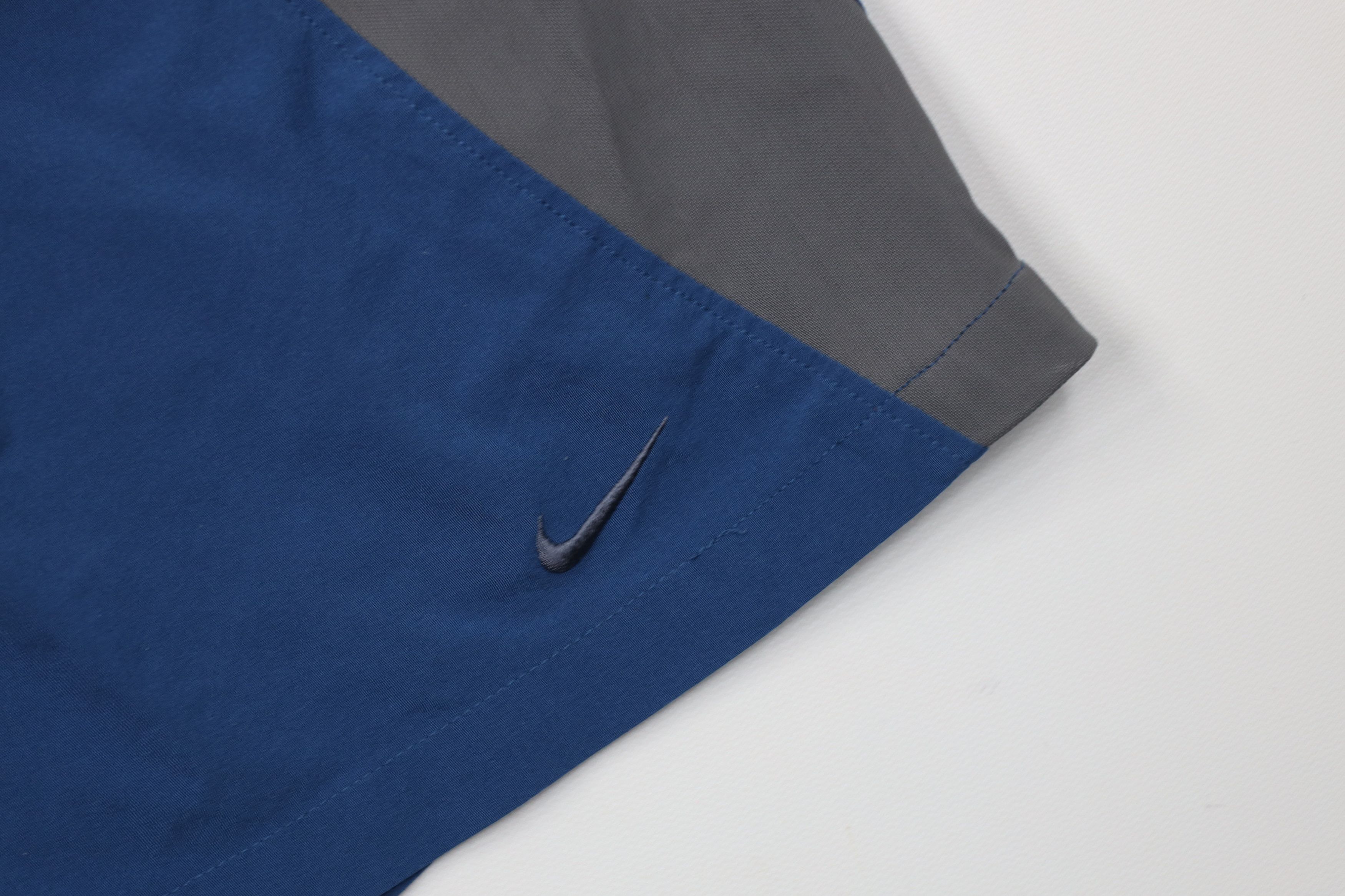 Nike Vintage Y2K Nike Mini Swoosh Lined Above Knee Shorts Blue Size US 34 / EU 50 - 5 Thumbnail