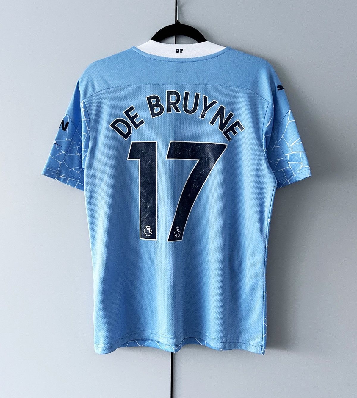 Puma Manchester City jersey 2020 2021 #17 De Bruyne Size US S / EU 44-46 / 1 - 1 Thumbnail