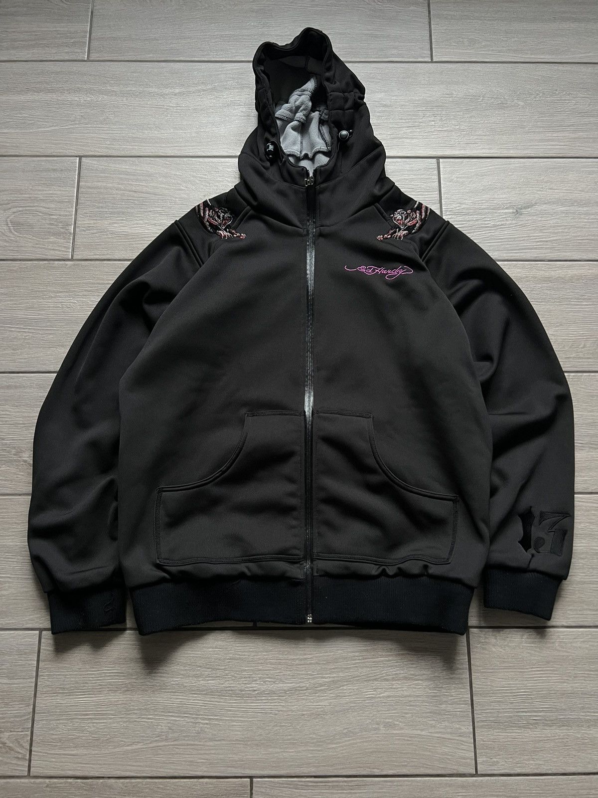 Ed Hardy Vintage Ed Hardy Jacket Logo Japanese Y2K Softshell M Size Size US M / EU 48-50 / 2 - 2 Thumbnail