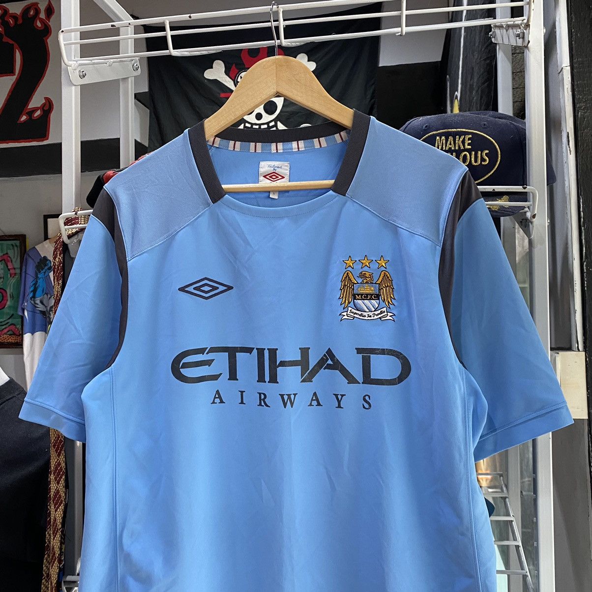Umbro 2010-2011 Manchester City Jersey Size US L / EU 52-54 / 3 - 3 Thumbnail