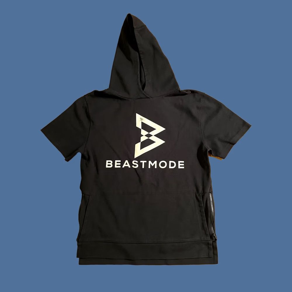 Vintage Beast Mode Marshawn Lynch Training Workout Hoodie Men’s XL Black Short Sleeve Shirt Size US XL / EU 56 / 4 - 1 Thumbnail