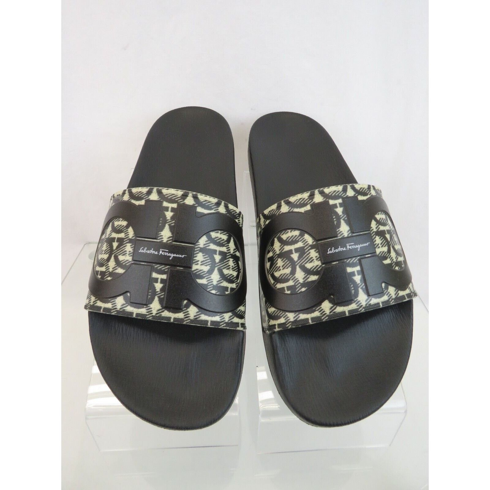 Salvatore Ferragamo FERRAGAMO GROOVE 6 BEIGE BLACK GANCINI LOGO SANDALS 10 Size US 10 / EU 43 - 10 Thumbnail