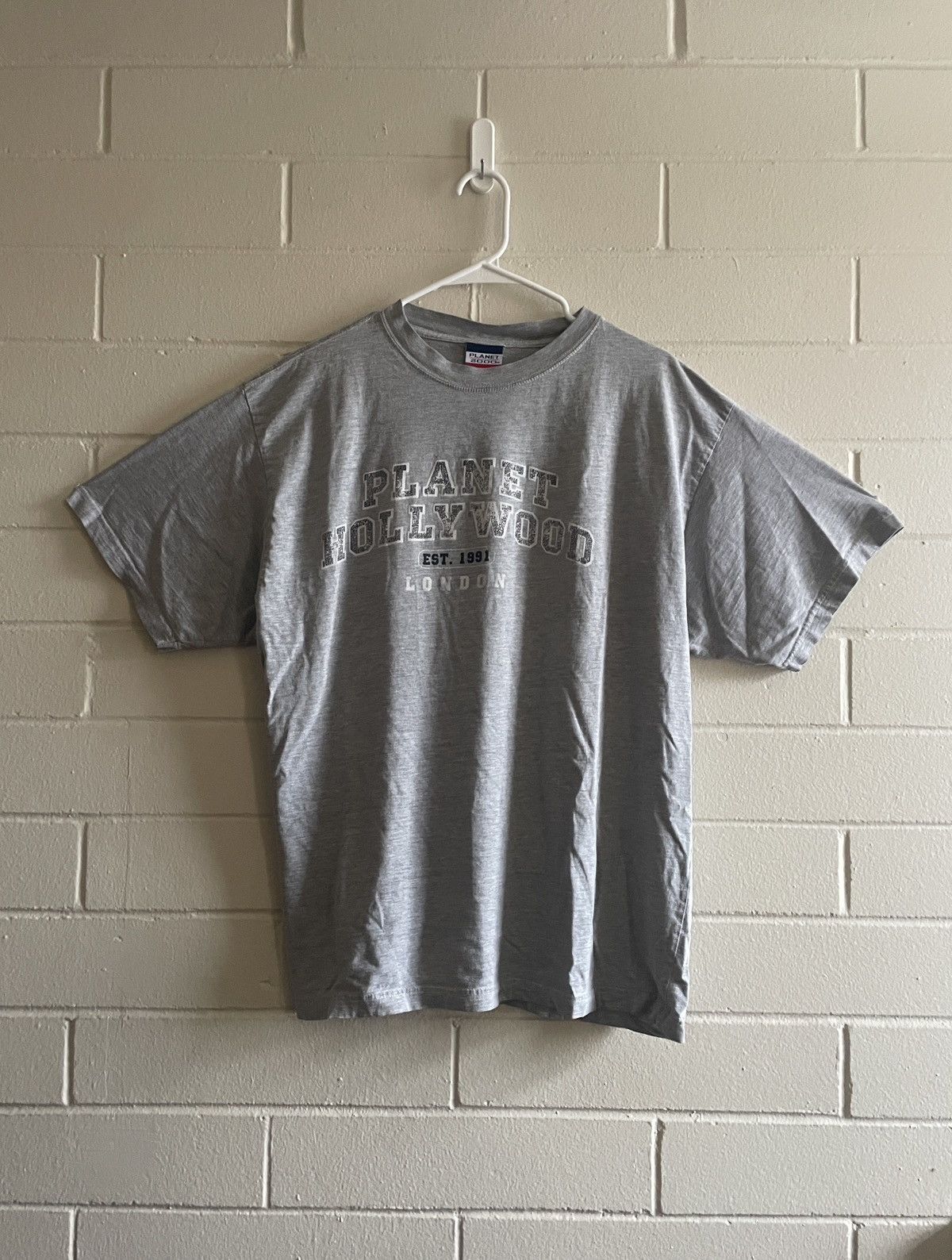 Planet Hollywood Planet hollywood Grey Navy Logo shirt 2000s Size US L / EU 52-54 / 3 - 1 Thumbnail