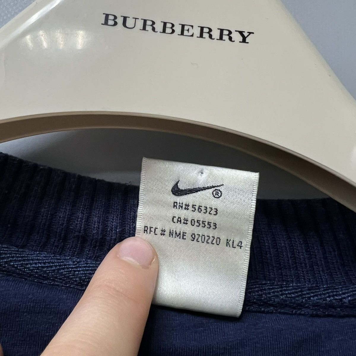 Nike Vintage 90s Nike Sweatshirt Big Logo Y2K Navy Size US XL / EU 56 / 4 - 8 Thumbnail
