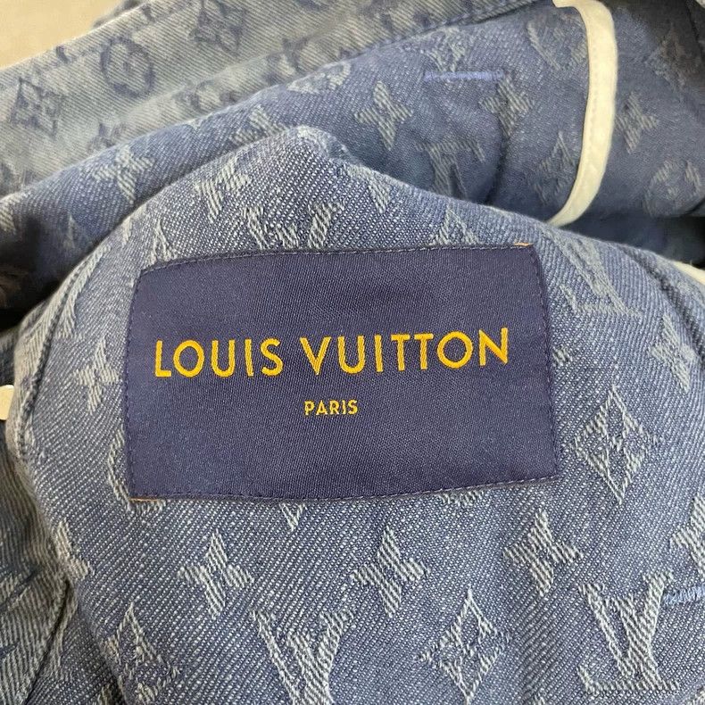 Louis Vuitton Louis Vuitton Blue full logo denim jacket Size US M / EU 48-50 / 2 - 5 Thumbnail