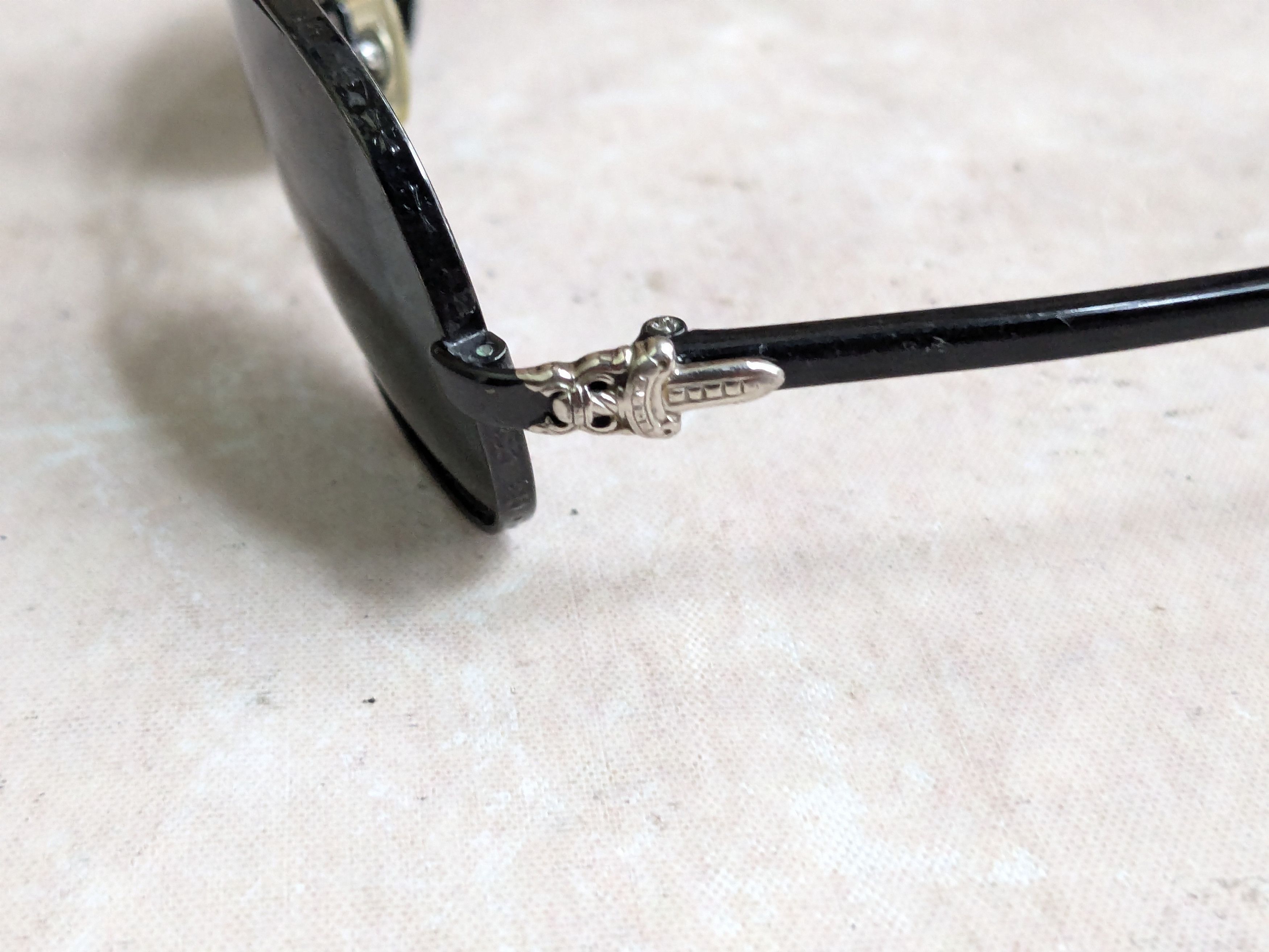 Chrome Hearts Chrome Hearts 'Red' Sunglasses Black Gray Lenses Size ONE SIZE - 8 Thumbnail