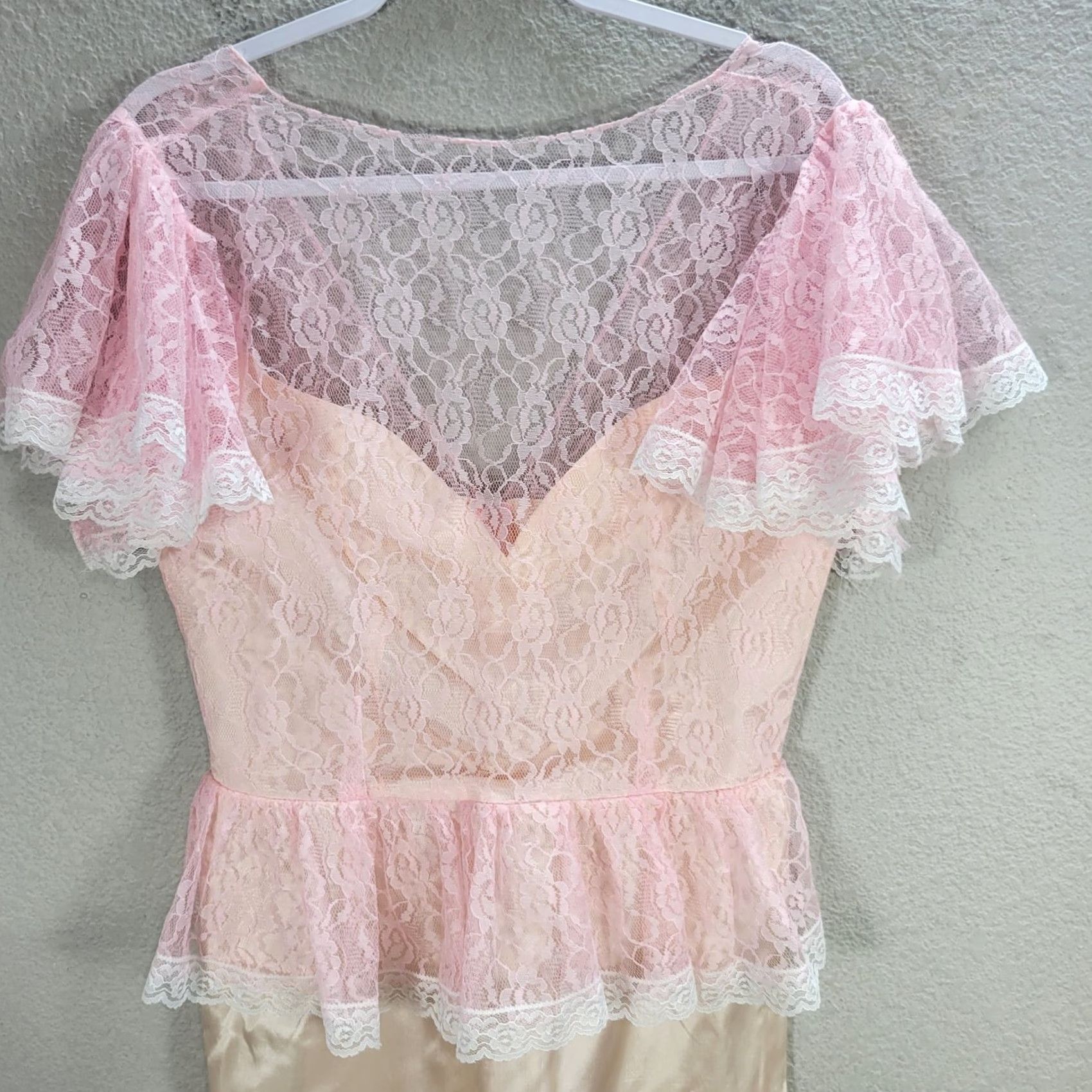 Vintage Vtg Totto Barbiecore Bodycon Dress Pastel Pink Lace Satin Open Back 13 Dress Womens Cocktail Satin Lace Open Back 13 Pink Barbiecore Totto Size XL / US 12-14 / IT 48-50 - 4 Thumbnail