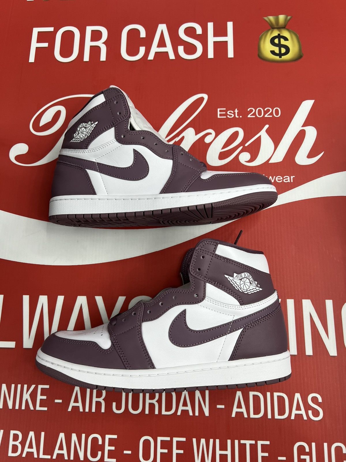 Jordan Brand Air Jordan 1 Mauve Size 10.5 Size US 10.5 / EU 43-44 - 2 Thumbnail