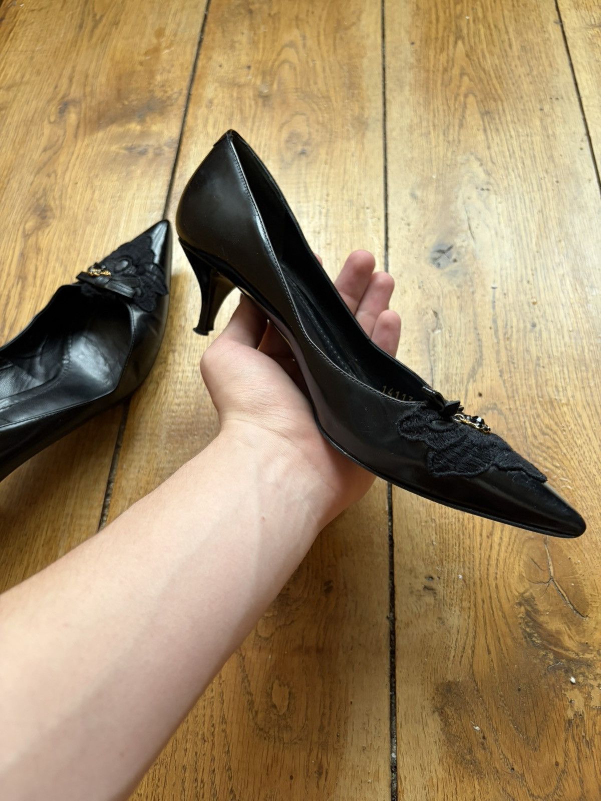 Dolce & Gabbana Dolce & Gabbana Black Lace Pumps Heels Charm EU 37.5 Size US 7.5 / IT 37.5 - 14 Thumbnail
