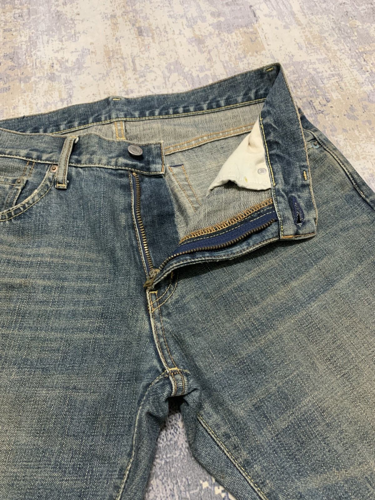 If Six Was Nine VTG JAPANESE UNIQLO MUD WASH STYLE FLARED JEANS Size US 32 / EU 48 - 6 Thumbnail