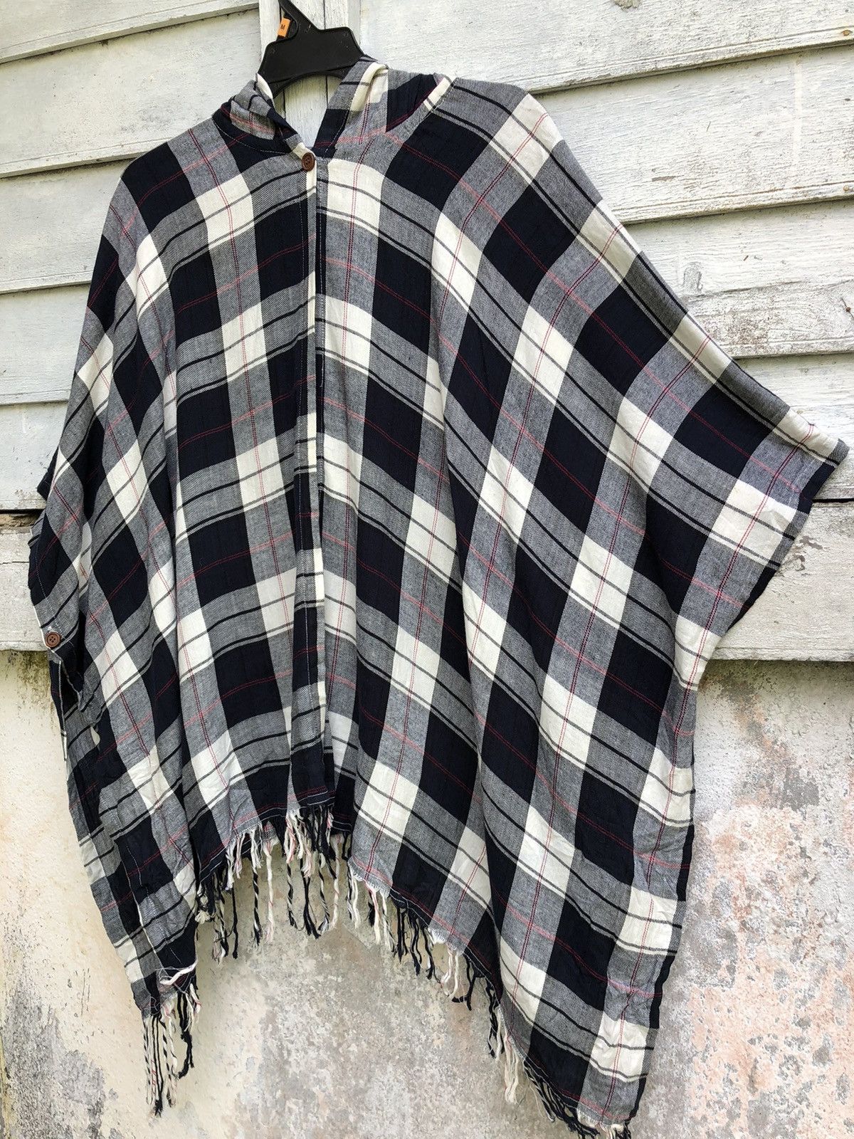 Japanese Brand × The Unbranded Brand Woman Plaid Shawl Laces Single Button Hood Poncho Size ONE SIZE - 2 Thumbnail
