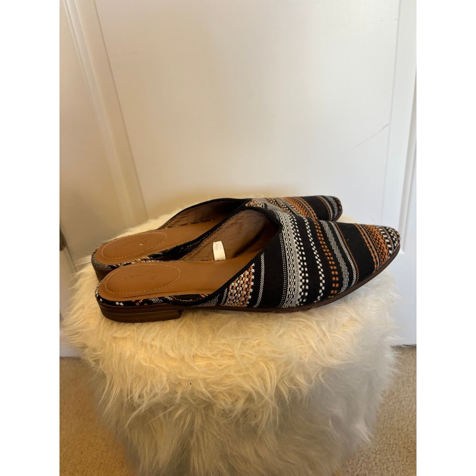UNIVERSAL PRODUCTS. Universal Thread Lana Pointed Toe Mules size 8.5 Size US 8.5 / IT 38.5 - 3 Thumbnail