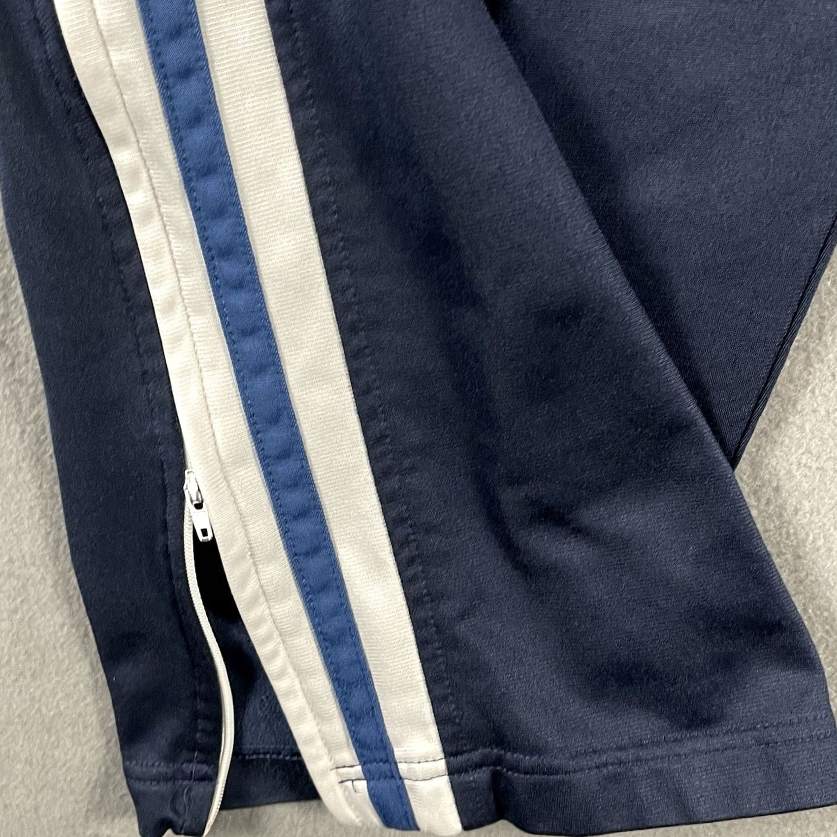 Nike VINTAGE Nike Track Pants Men XL Navy Blue Striped Ankle Zip Pockets Elastic Waist Athletic Joggers Size US 36 / EU 52 - 5 Thumbnail