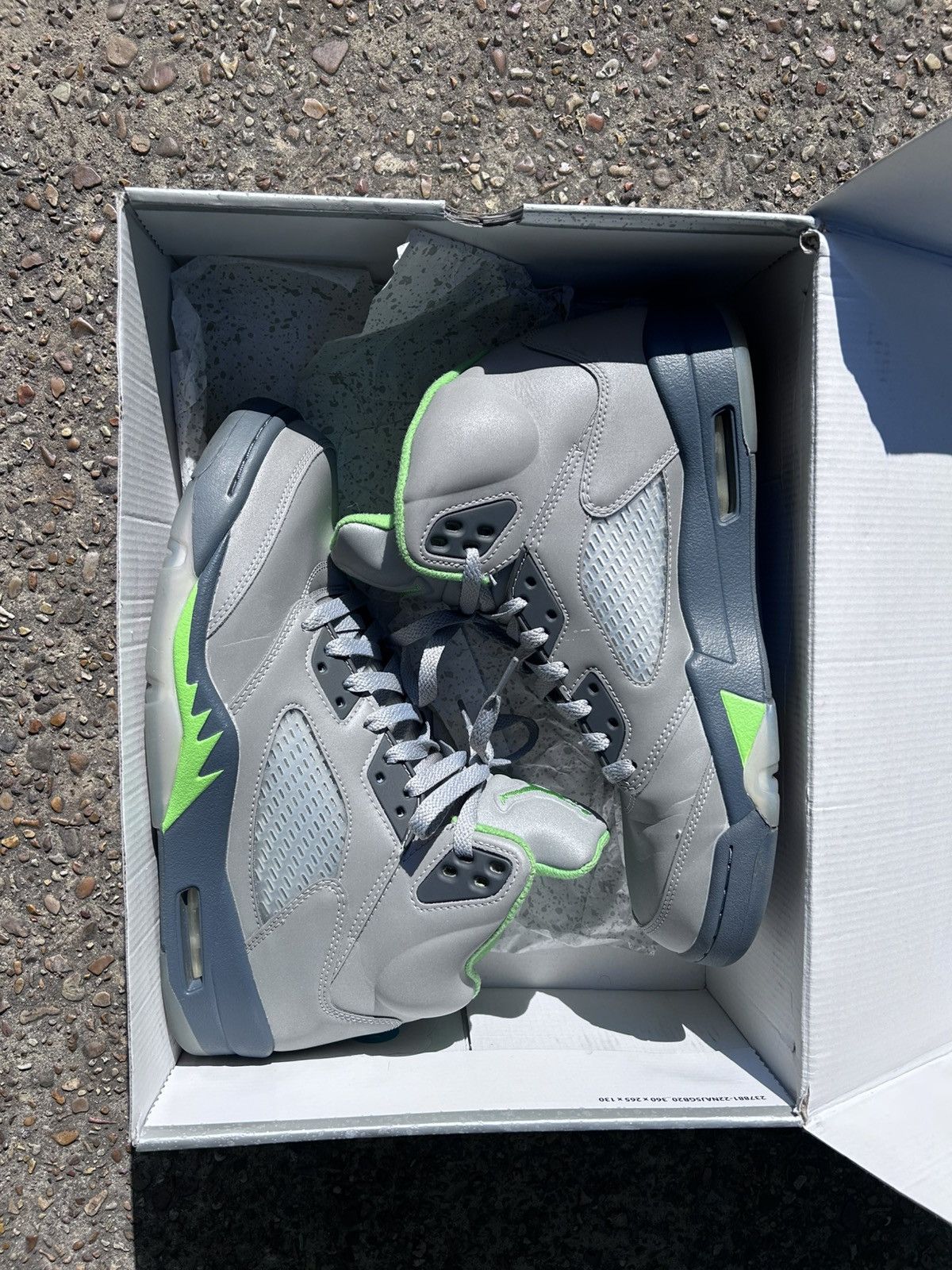 Jordan Brand Retro Jordan 5 green bean (2022) Size US 10.5 / EU 43-44 - 3 Thumbnail
