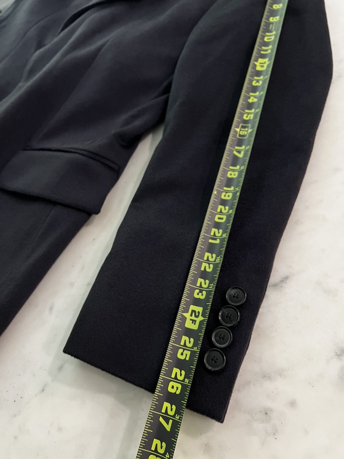 Hugo Boss $2000 Hugo Boss 100% Cashmere coat Size US L / EU 52-54 / 3 - 10 Thumbnail