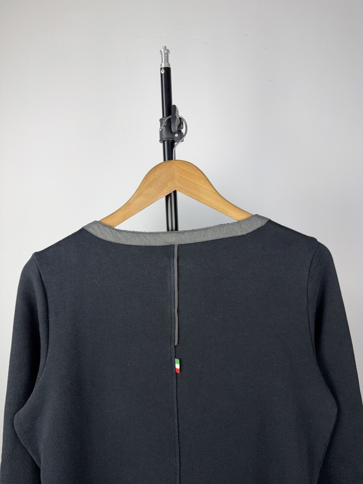 Ferrari Vintage 00s Faded Ferrari x Puma full zip sweatshirt Size L / US 10 / IT 46 - 10 Thumbnail