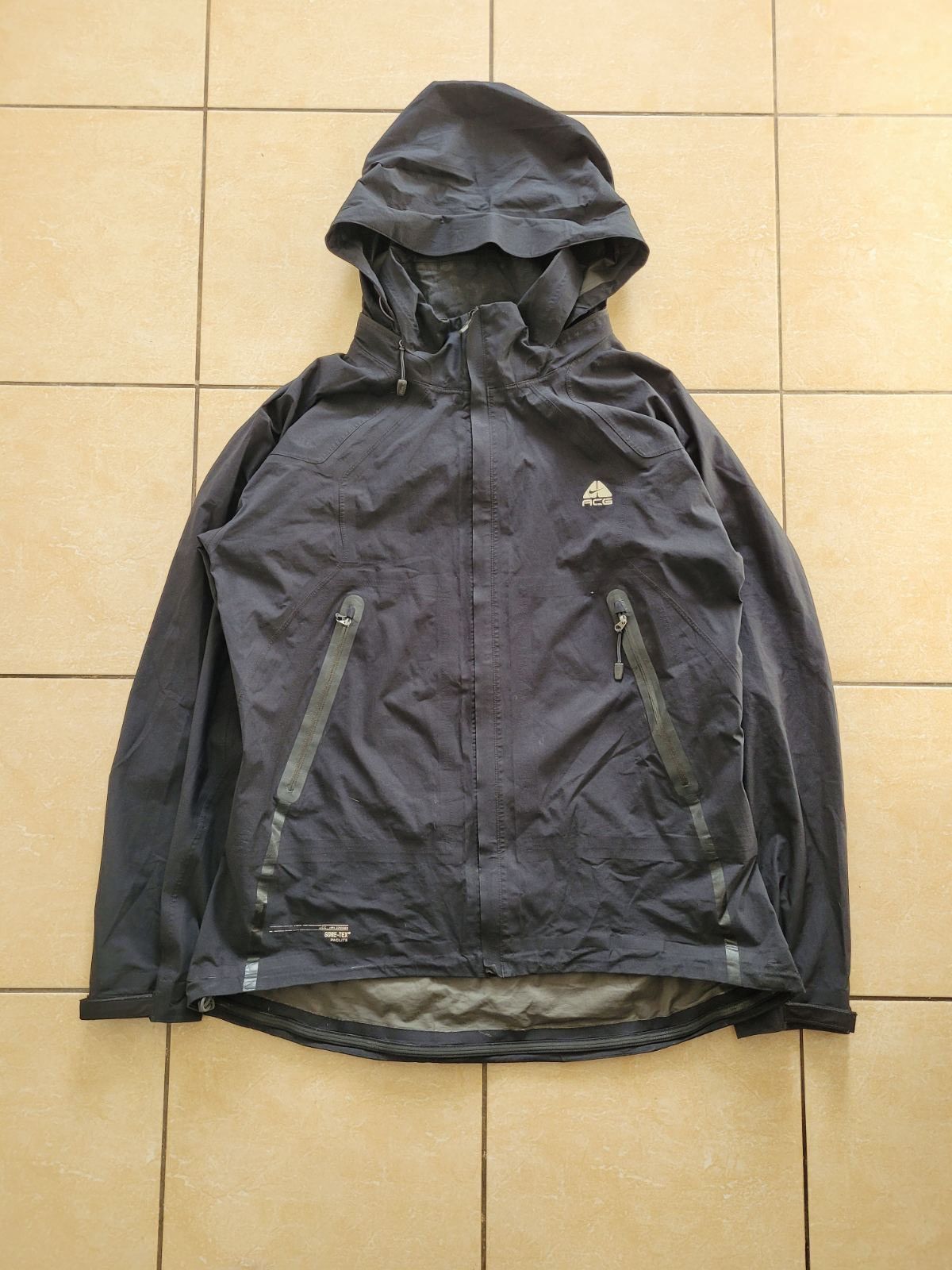 acg gore tex jacket